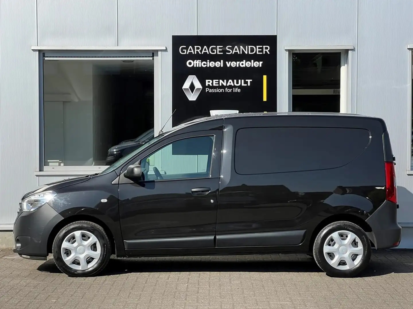 Dacia Dokker dCi 95 Pk Van Work Edition 9876Euro + btw Zwart - 2