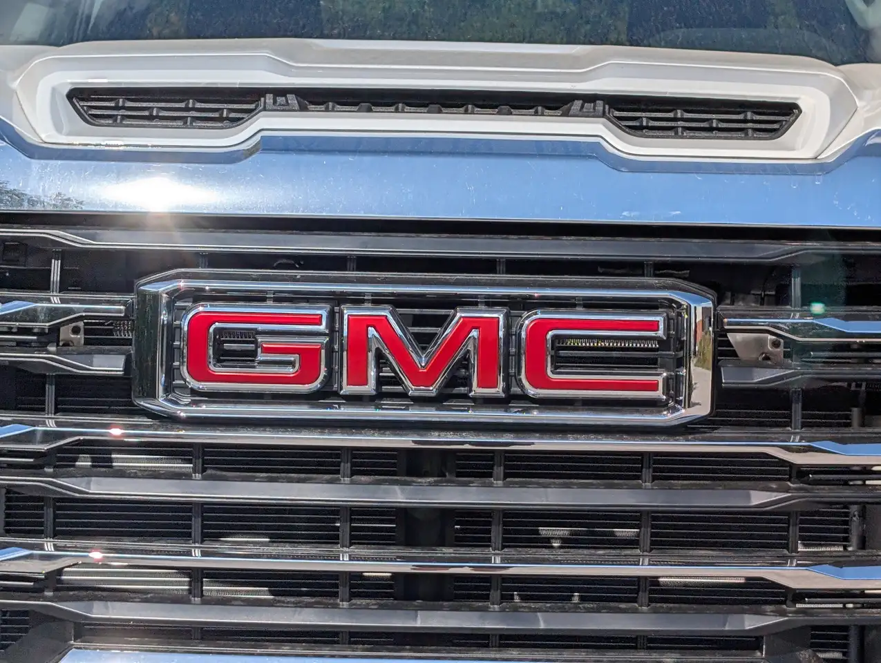 GMC Sierra 2500HD снимка GMC Sierra 2500HD