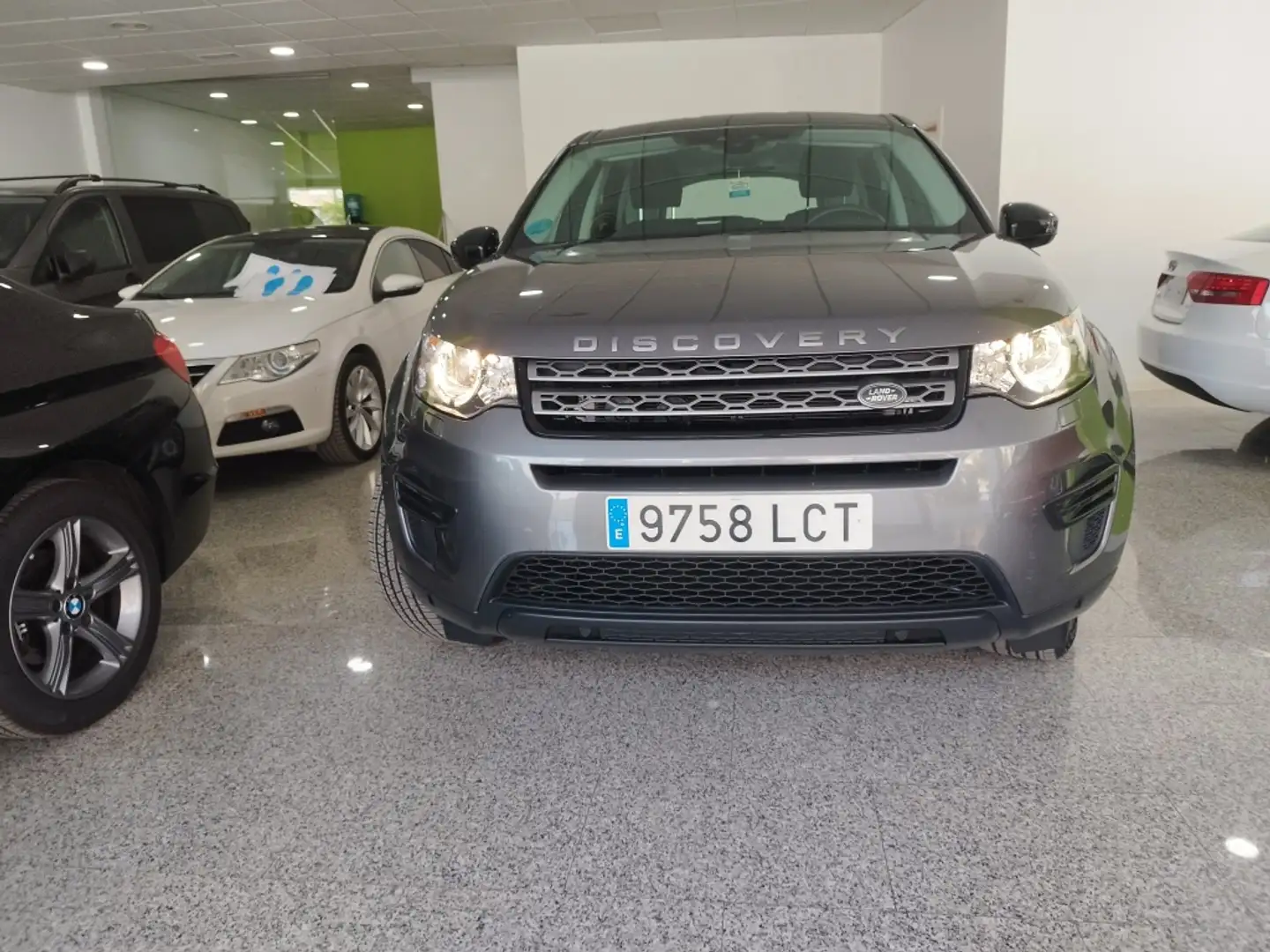 Land Rover Discovery Sport 2.0TD4 Pure 4x4 150 Beige - 1
