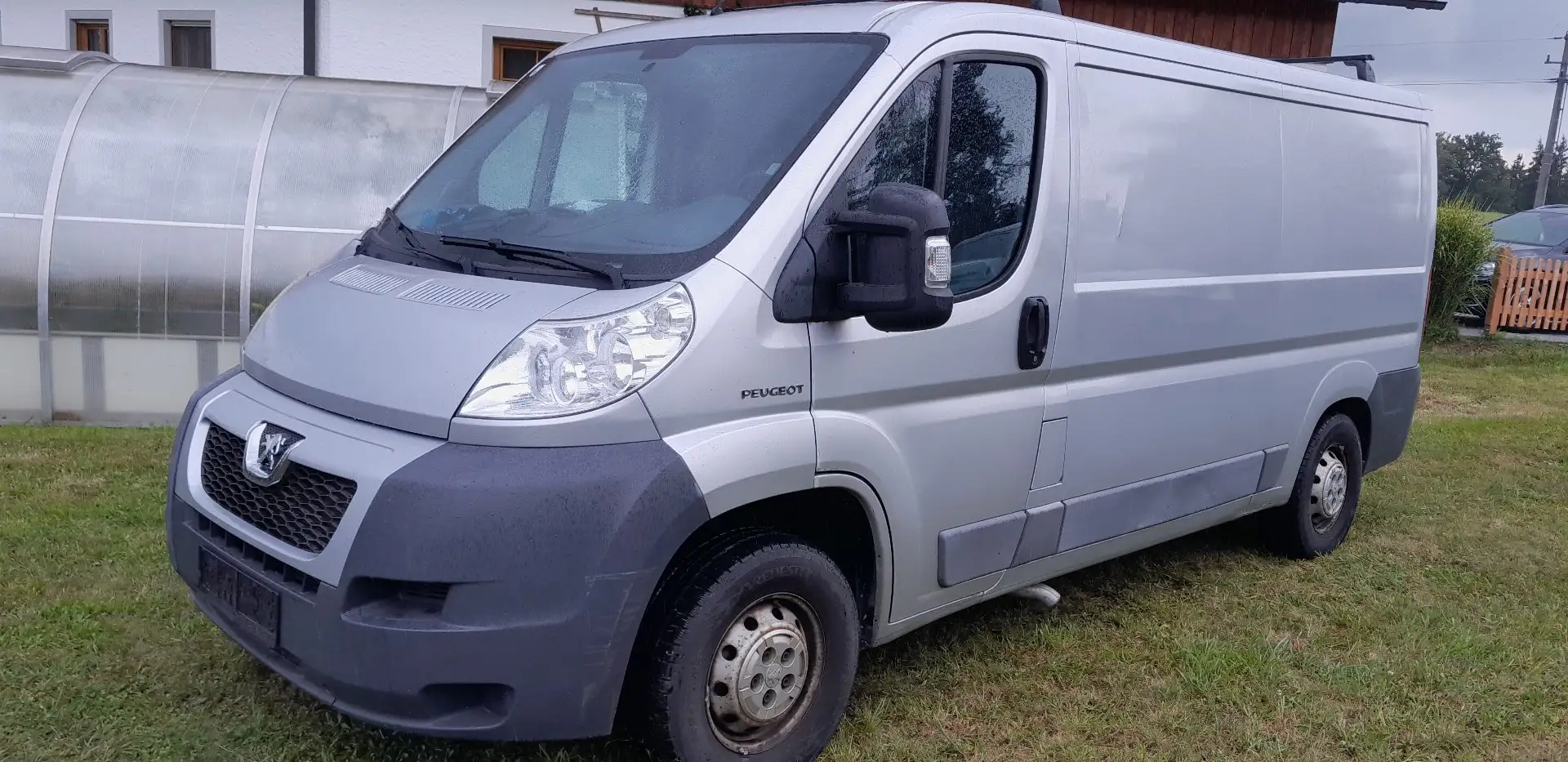 Peugeot Boxer Grau - 2
