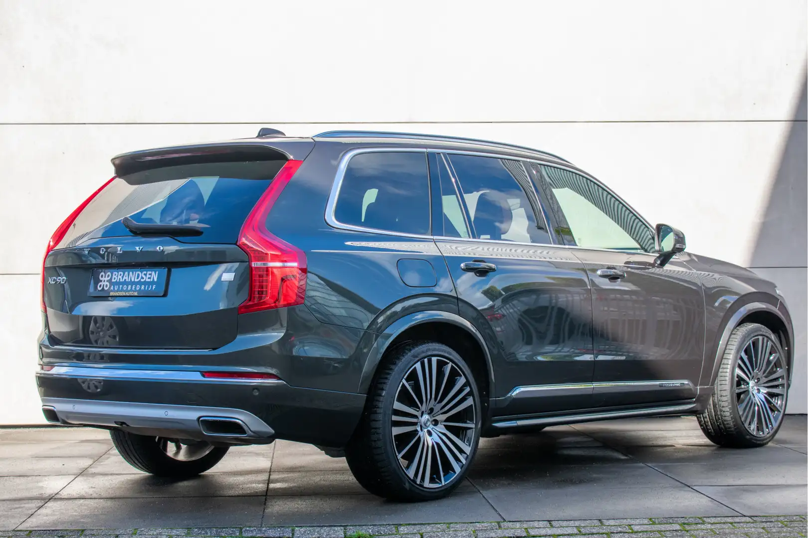 Volvo XC90 2.0 T8 Recharge AWD Inscription -Luchtv-Pano-B&W-2 Grigio - 2
