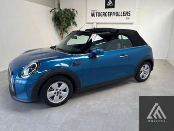 One + Led + Navi + Half leder + Park pilot slechts 20550 kilometers