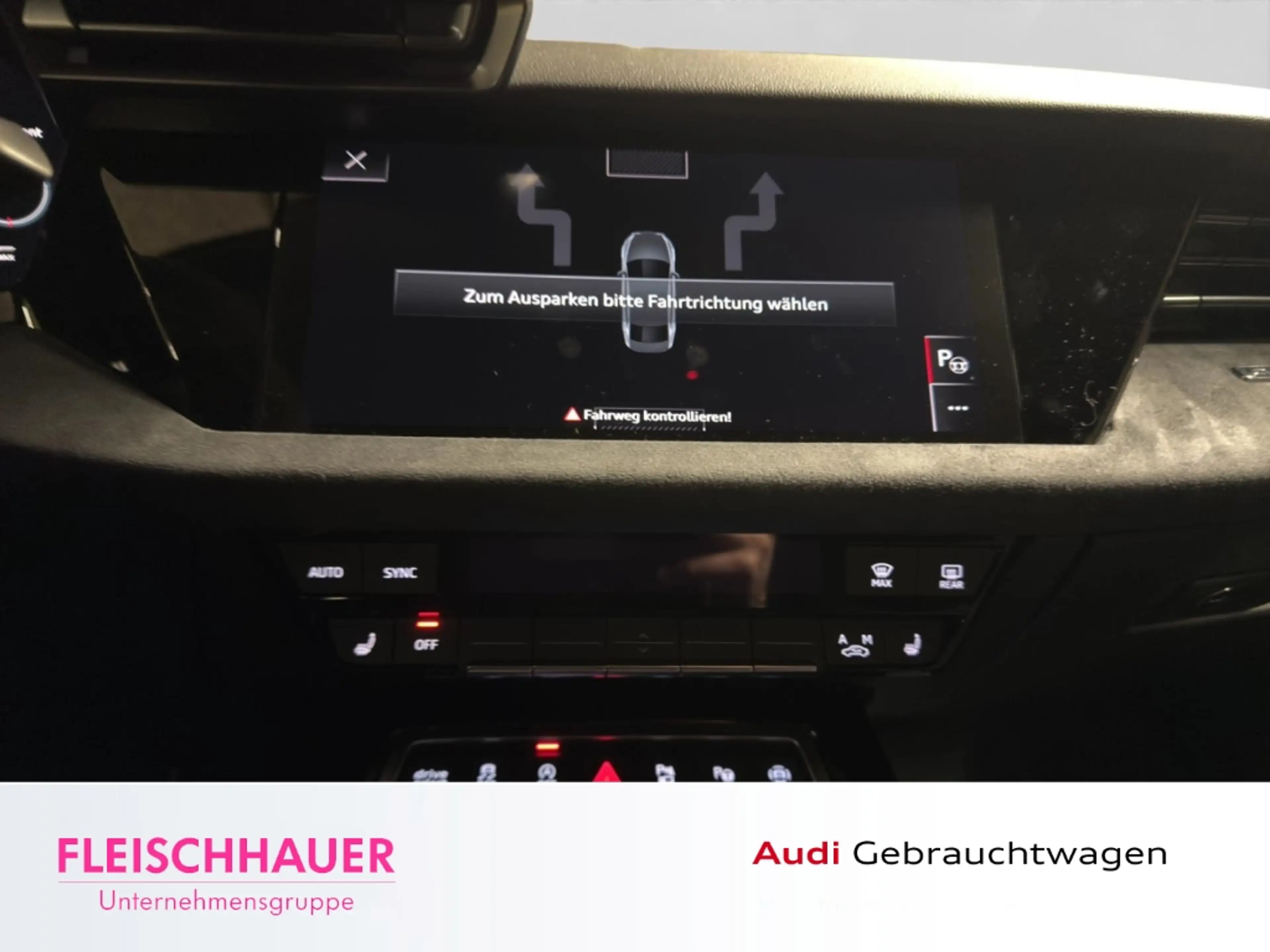 Audi RS3 Limousine 2.5 TFSI quattro PANO+MATRIX+SONOS — photo 14