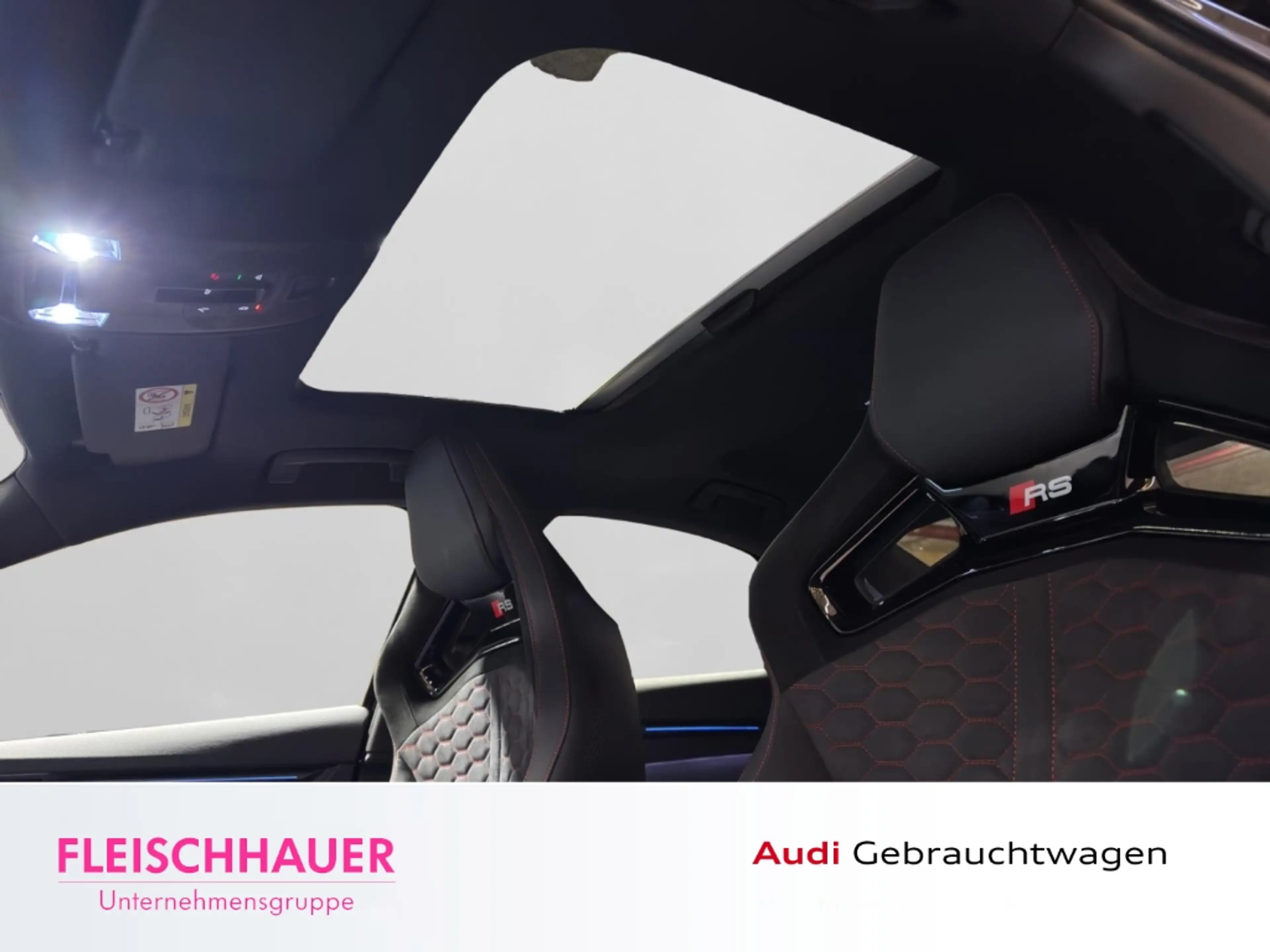 Audi RS3 Limousine 2.5 TFSI quattro PANO+MATRIX+SONOS — photo 15