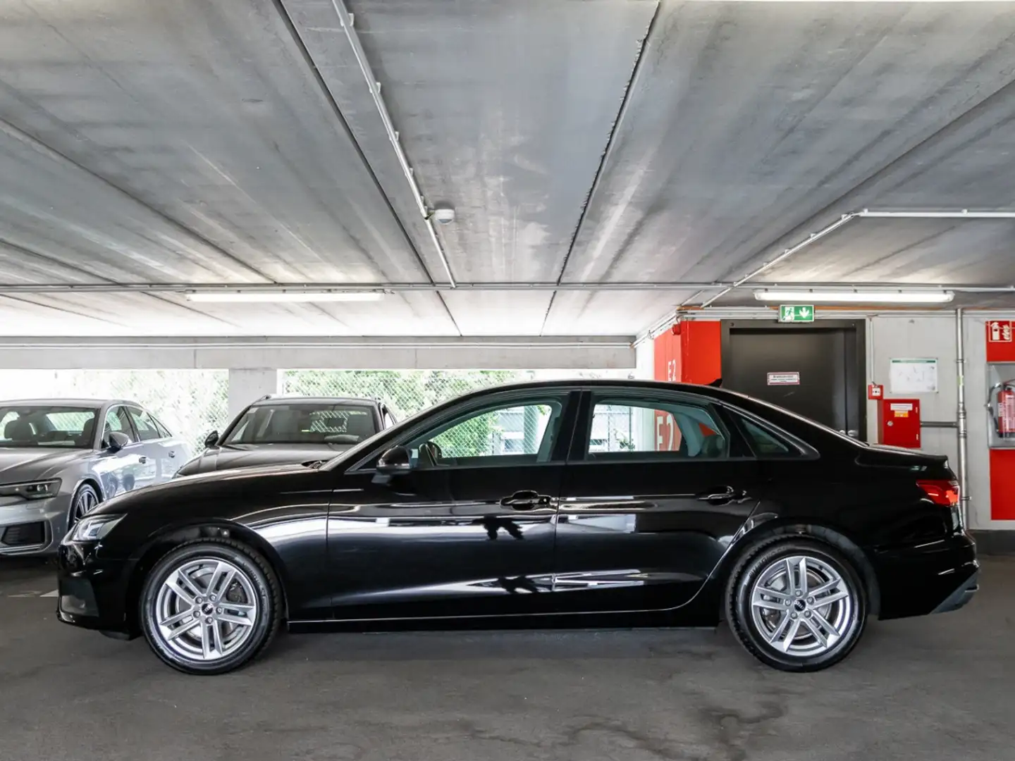 Audi A4 Limousine 35 TDI LED connect SHZ PDC+Kamera Schwarz - 2