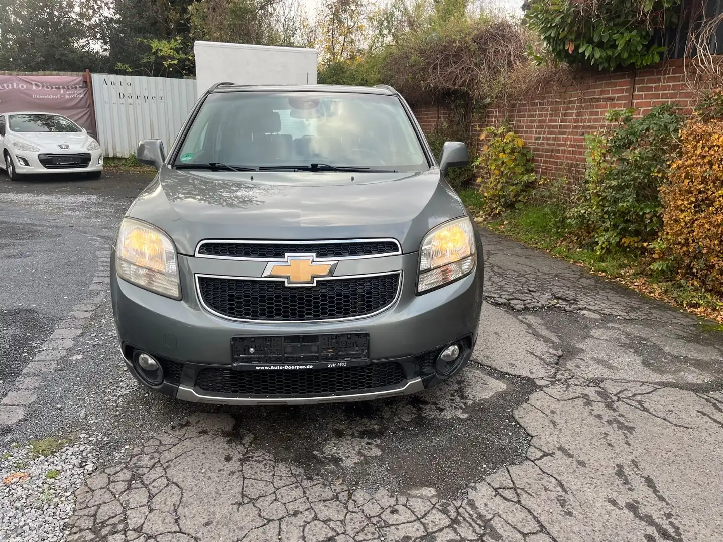 Chevrolet Orlando 1.8 LT 7 Sitze Navi 8 x Bereift Grau - 2