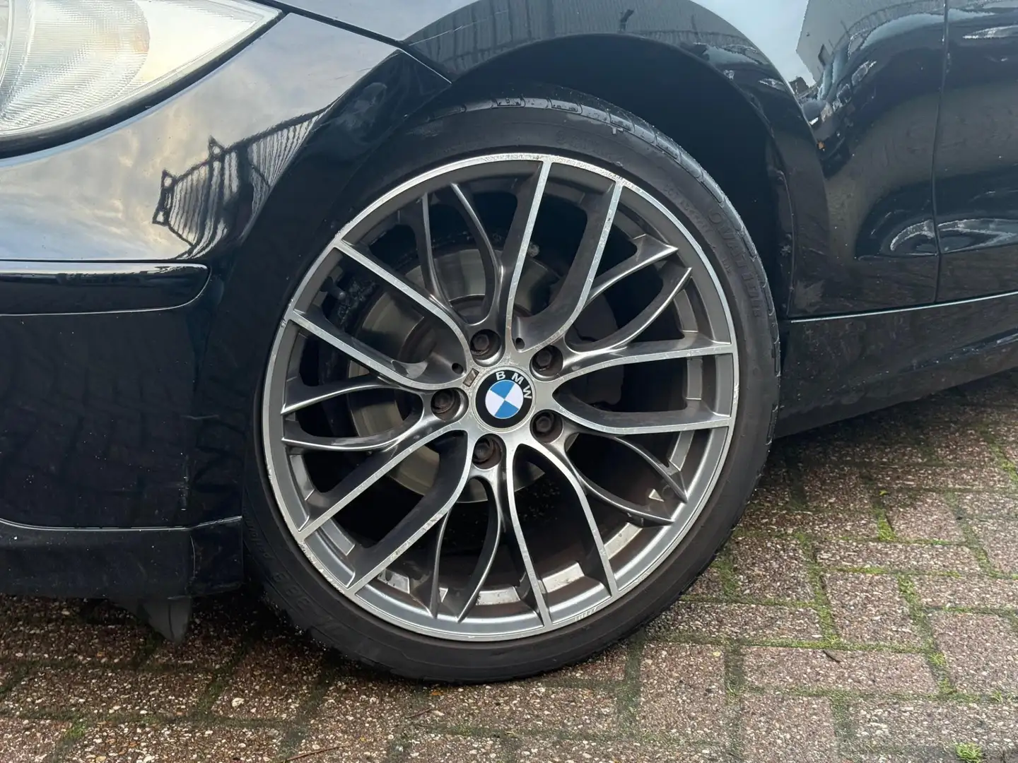 BMW 116 1-serie 116d Zwart - 2