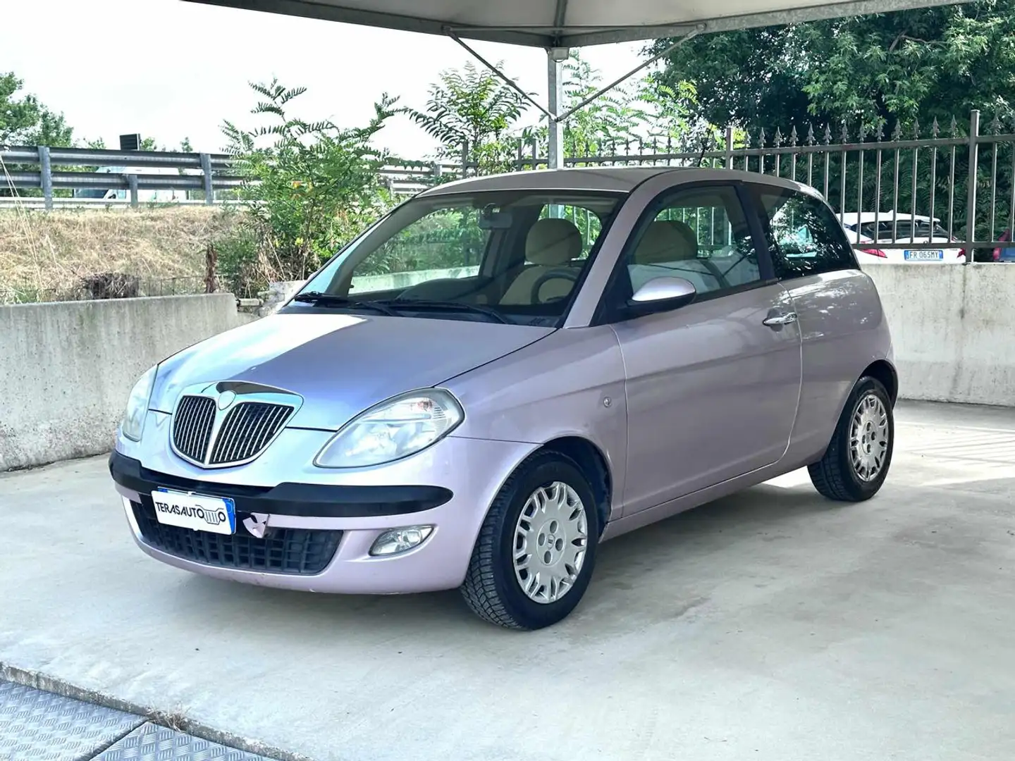 Lancia Ypsilon 1.2 OK NEOPATENTATI PRONTA CONSEGNA Gris - 1