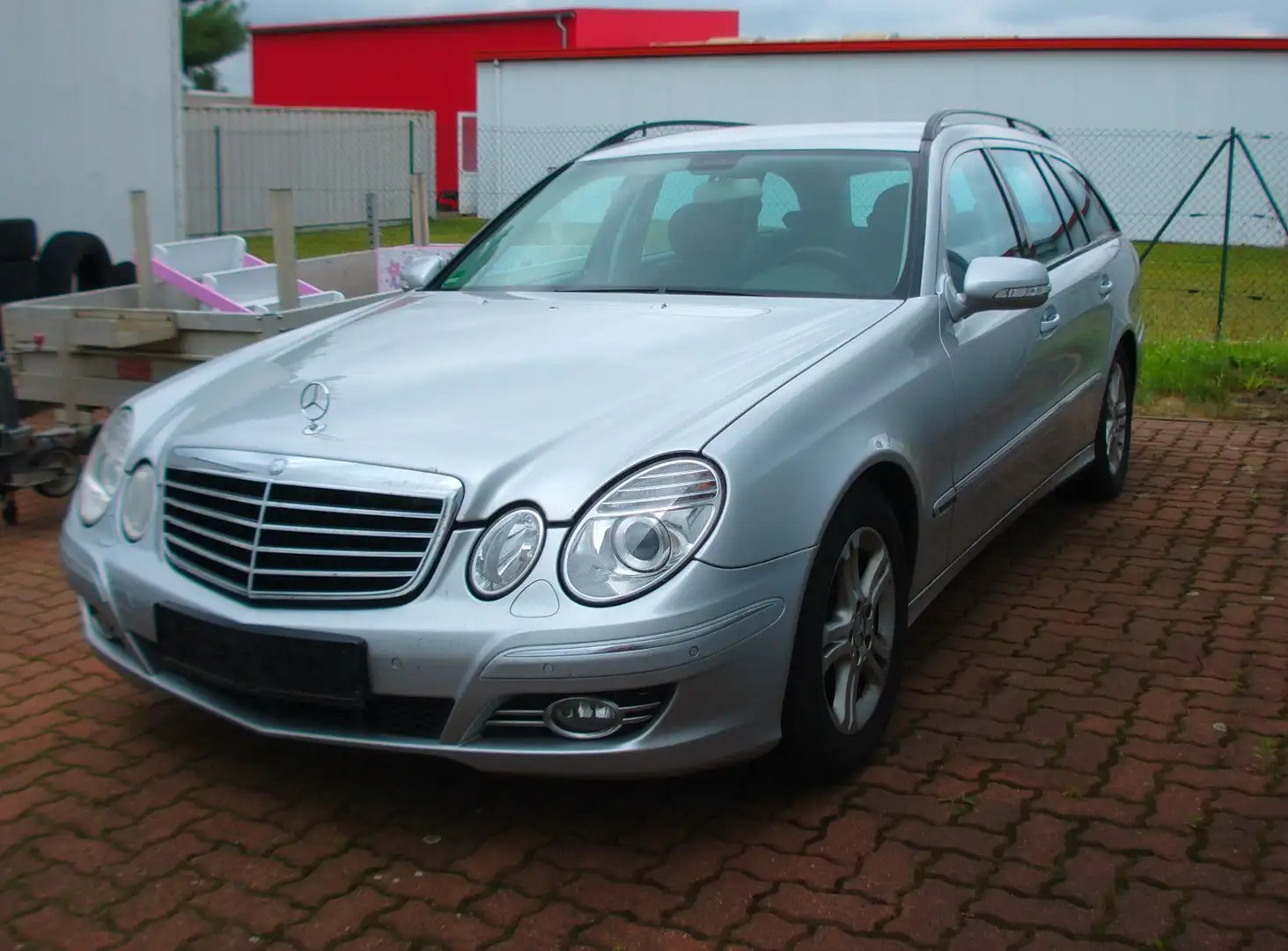 Mercedes-Benz E 220 E -Klasse T-Modell.Avantgarde.Volleder Argent - 1