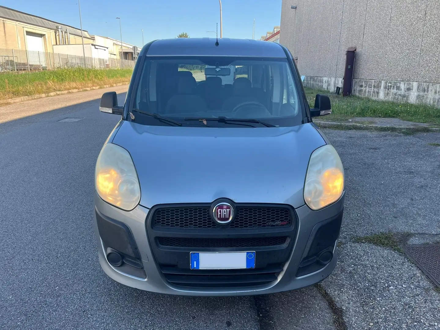 Fiat Doblo 1.6 mjt 16v Active *DOPPIA PORTA SCORREVOLE* Gris - 2