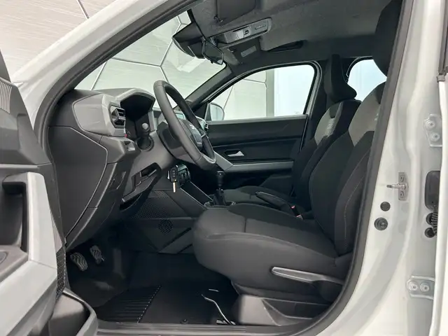 Dacia Duster view 10