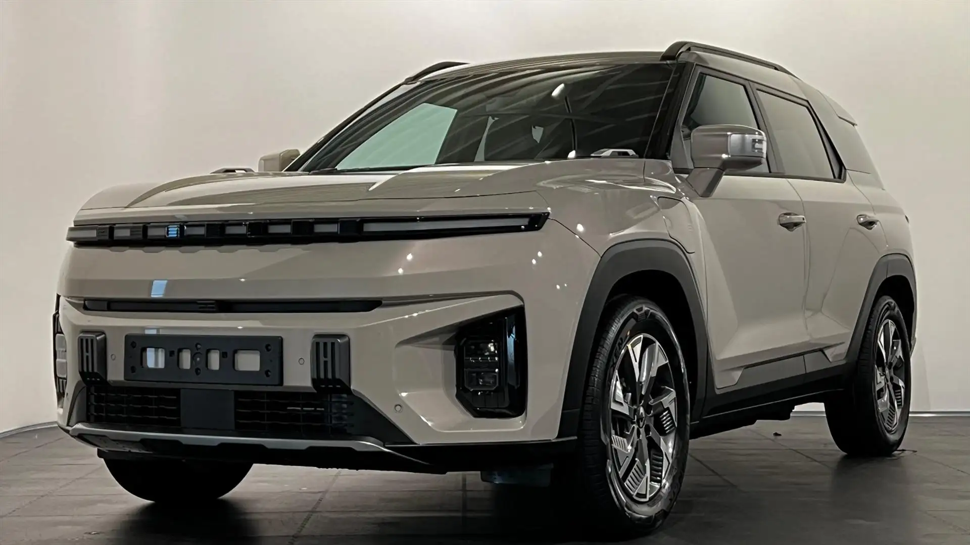 KGM Torres 73,4kWh 207pk Platinum Bej - 2