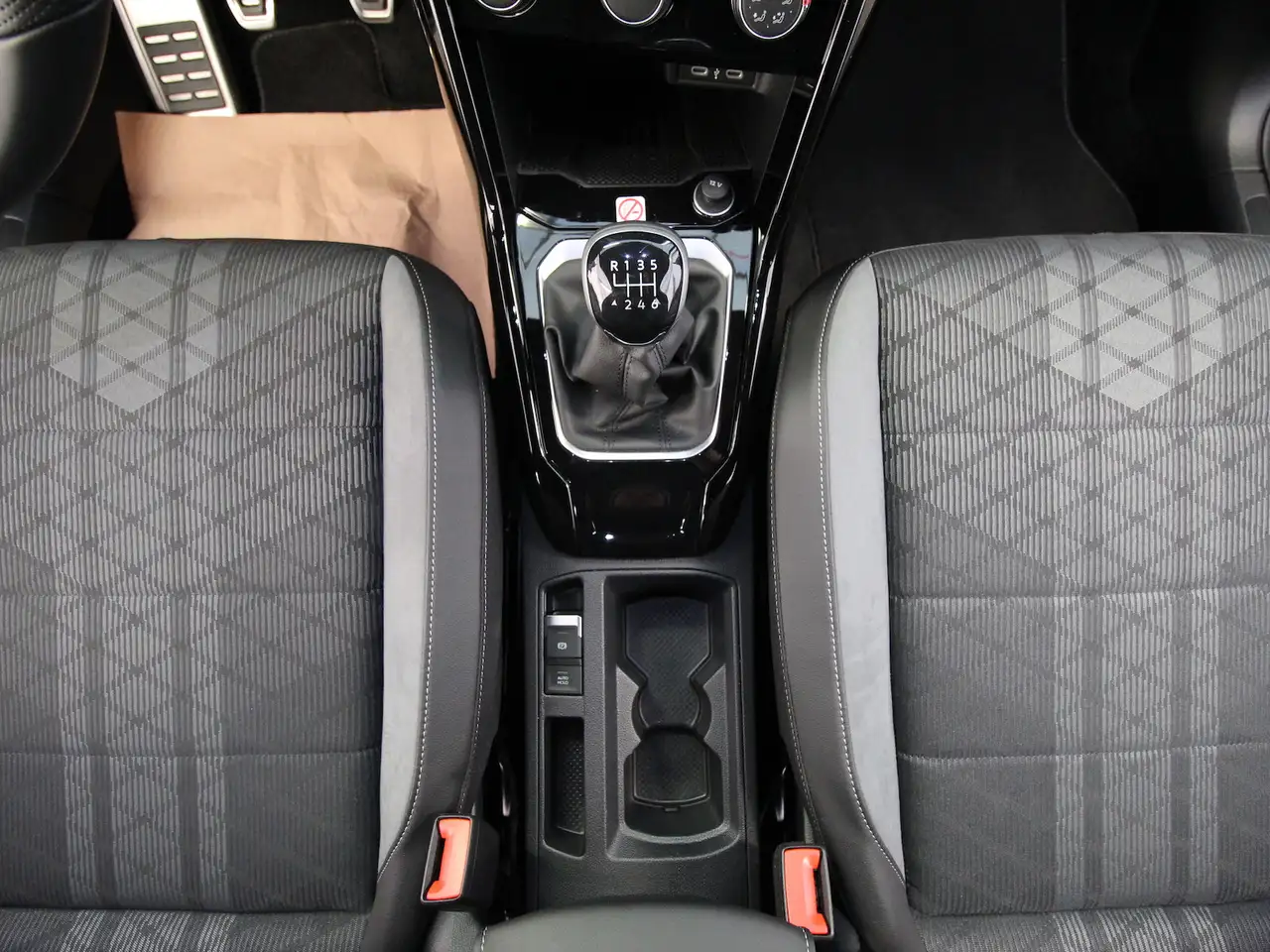 Volkswagen T-Roc TSI R-Line LED+ACC+SITZHEIZUNG 20