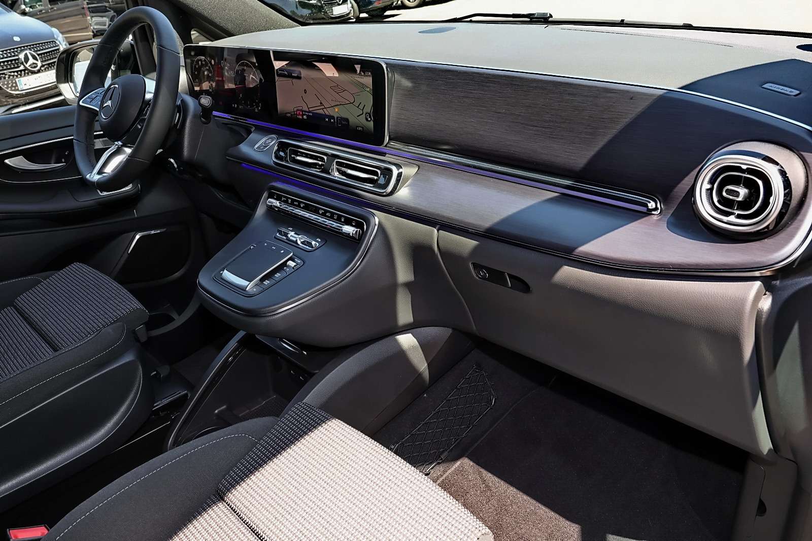 Mercedes-Benz V 250
