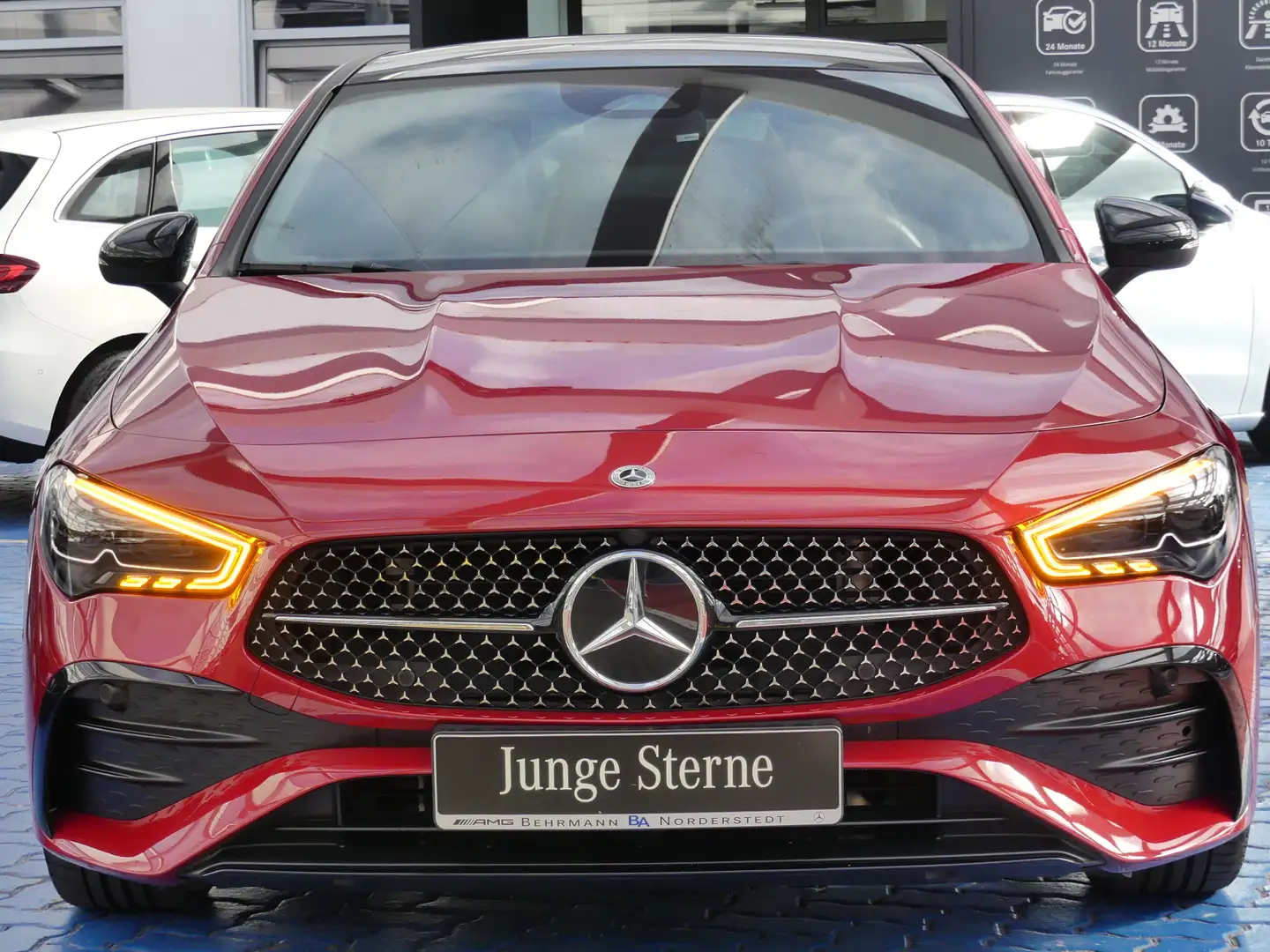 Mercedes-Benz CLA 200 CLA 200 AMG +Panorama+R-Kamera+MultiBeamLED+MBUX Rot - 2