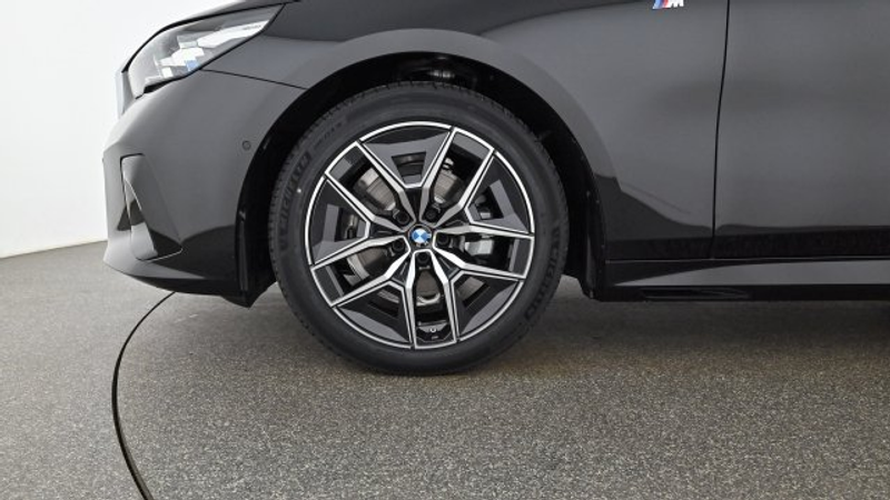 BMW 520 d xDrive Touring G61 B47 — photo 7