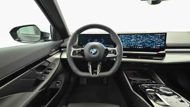 BMW 520 d xDrive Touring G61 B47 Ansicht 2