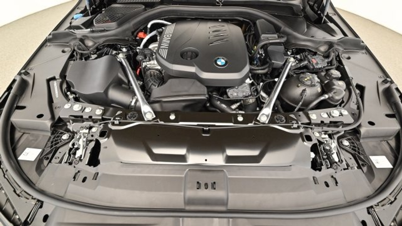 BMW 520 d xDrive Touring G61 B47 — photo 6