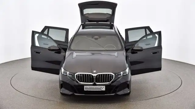 BMW 520 d xDrive Touring G61 B47 Ansicht 13