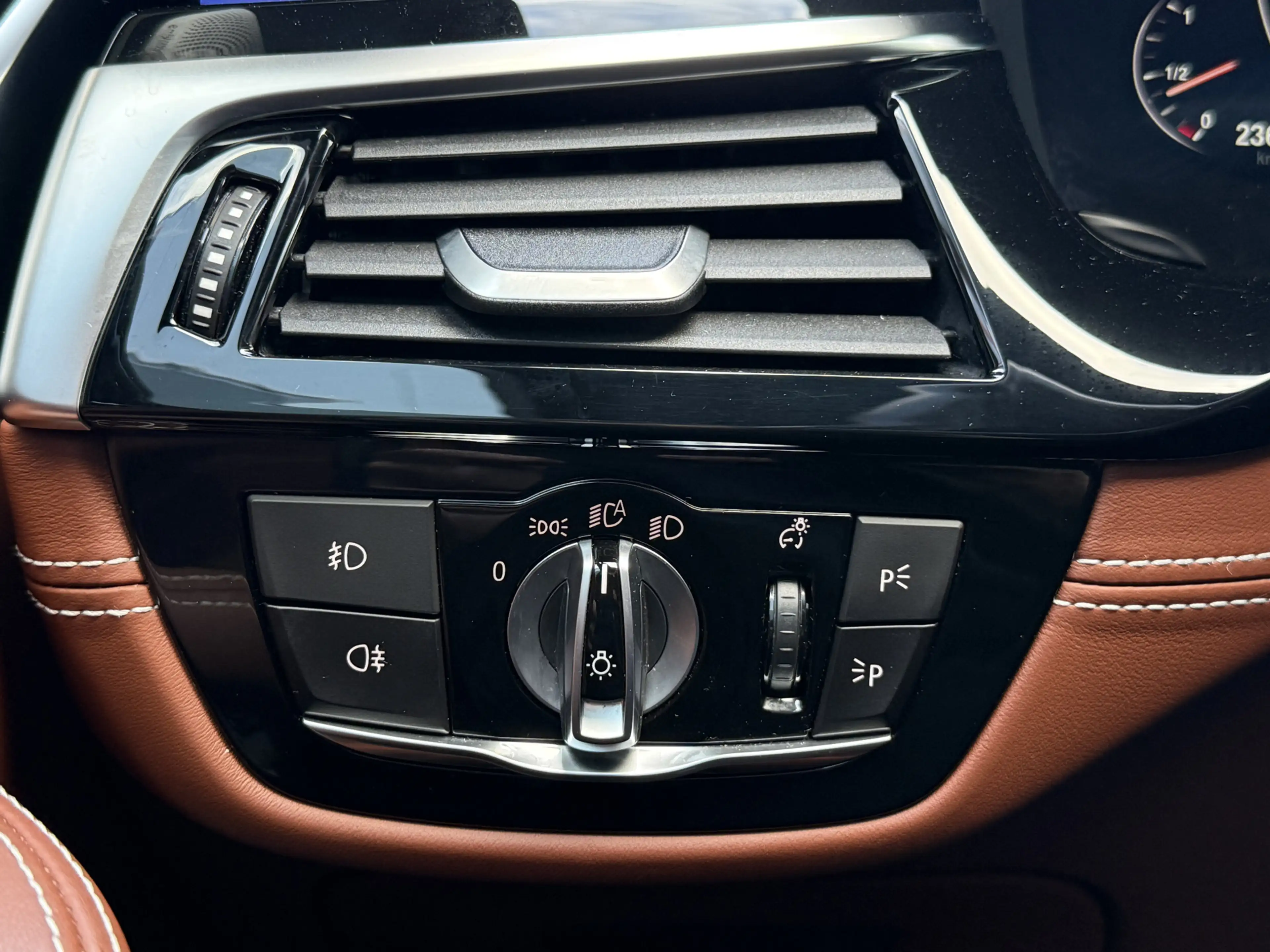 BMW 540 5-serie Touring BWJ 2018 540i 340 PK xDrive Tourin — photo 15
