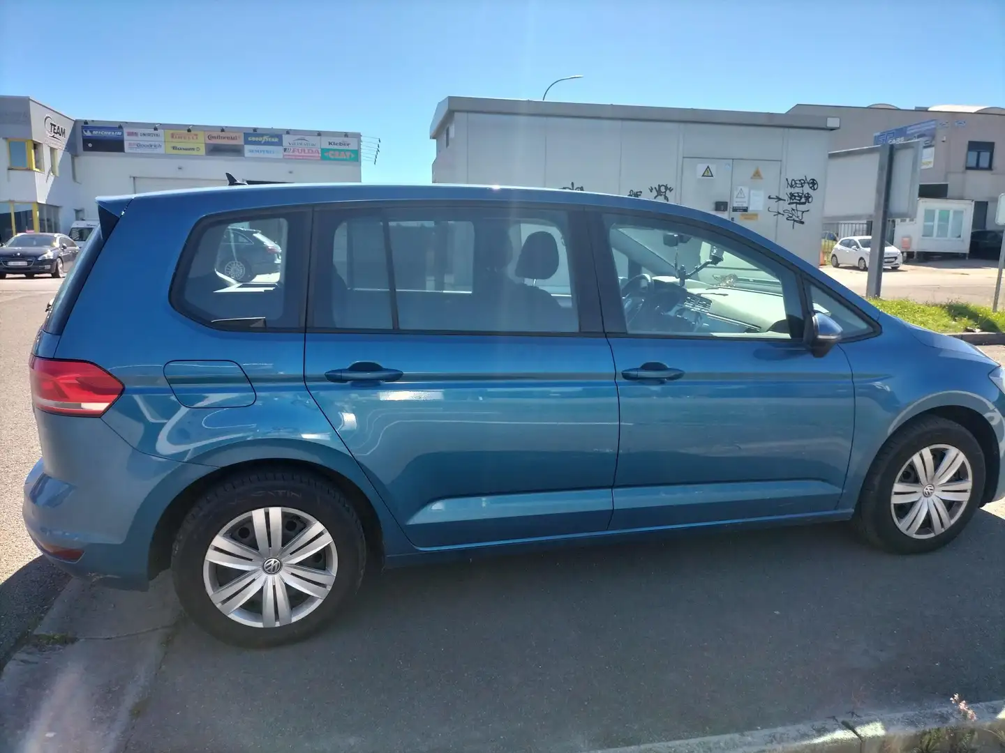 Volkswagen Touran 1.2 TSI (BlueMotion Technology) Comfortline - 1