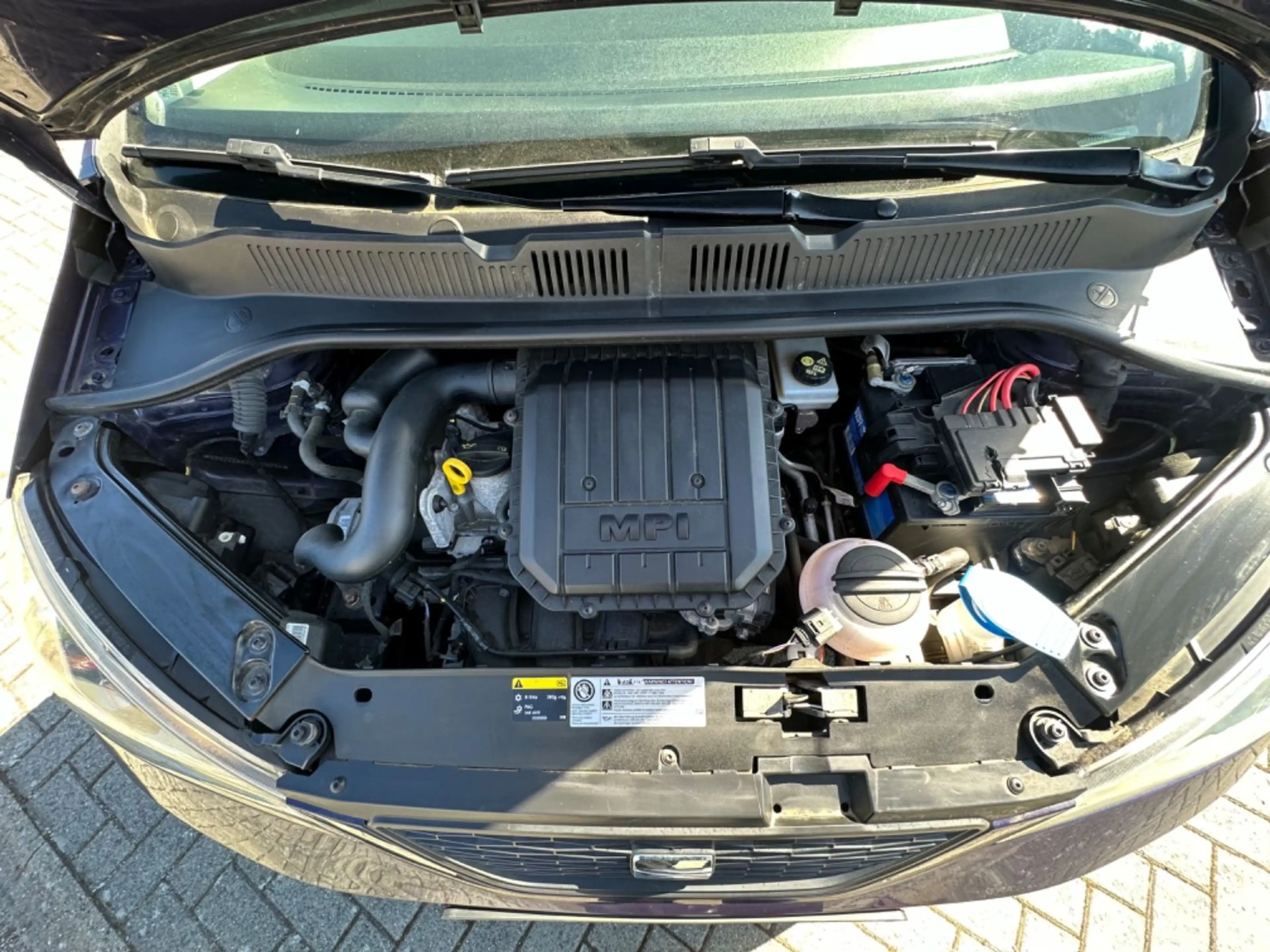 SEAT Mii Chic KLIMA NAVI TEMPOMAT PDC ZV SHZ — photo 13
