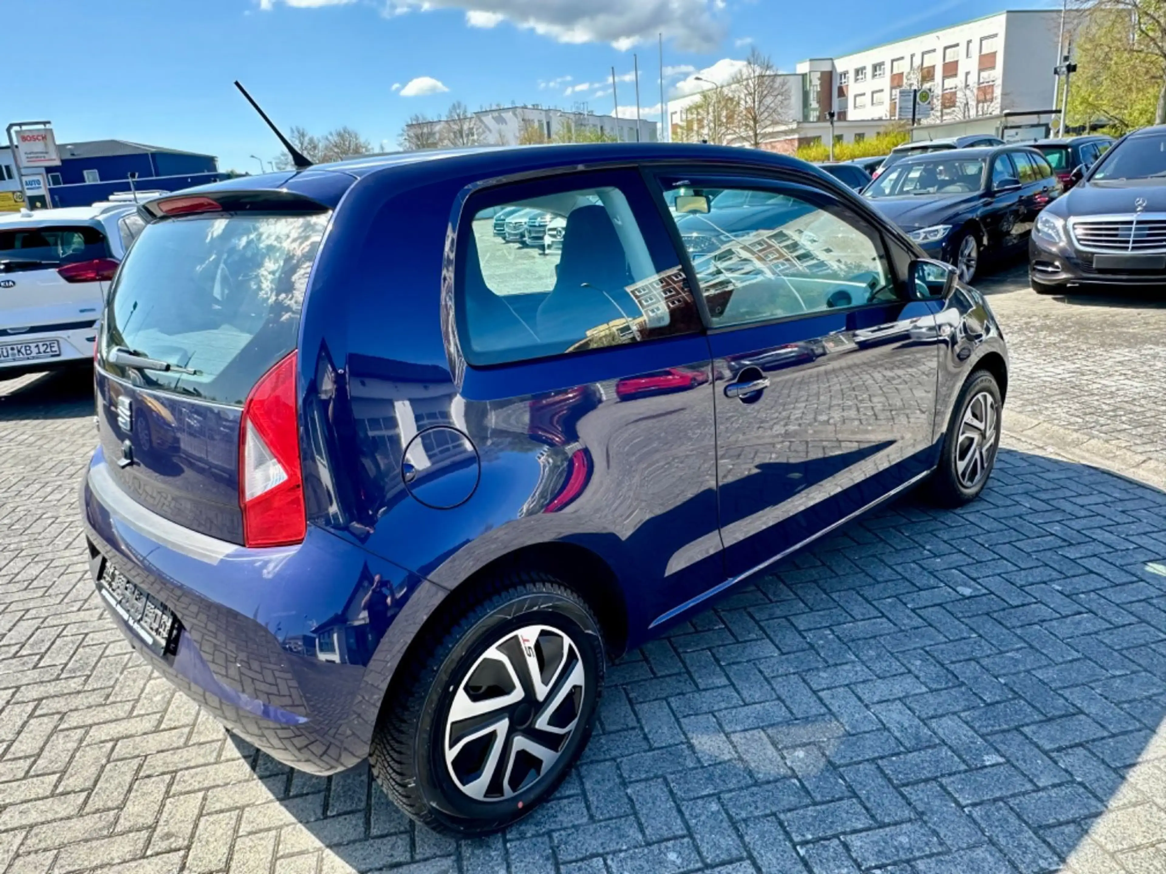 SEAT Mii Chic KLIMA NAVI TEMPOMAT PDC ZV SHZ — photo 4