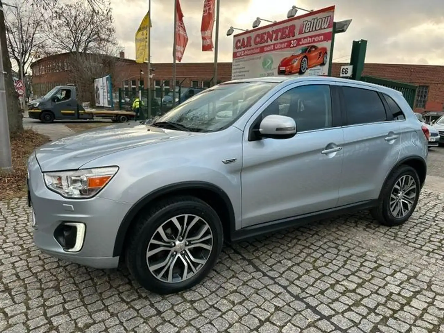 Mitsubishi ASX Diamant Edition+ 4WD Silber - 1