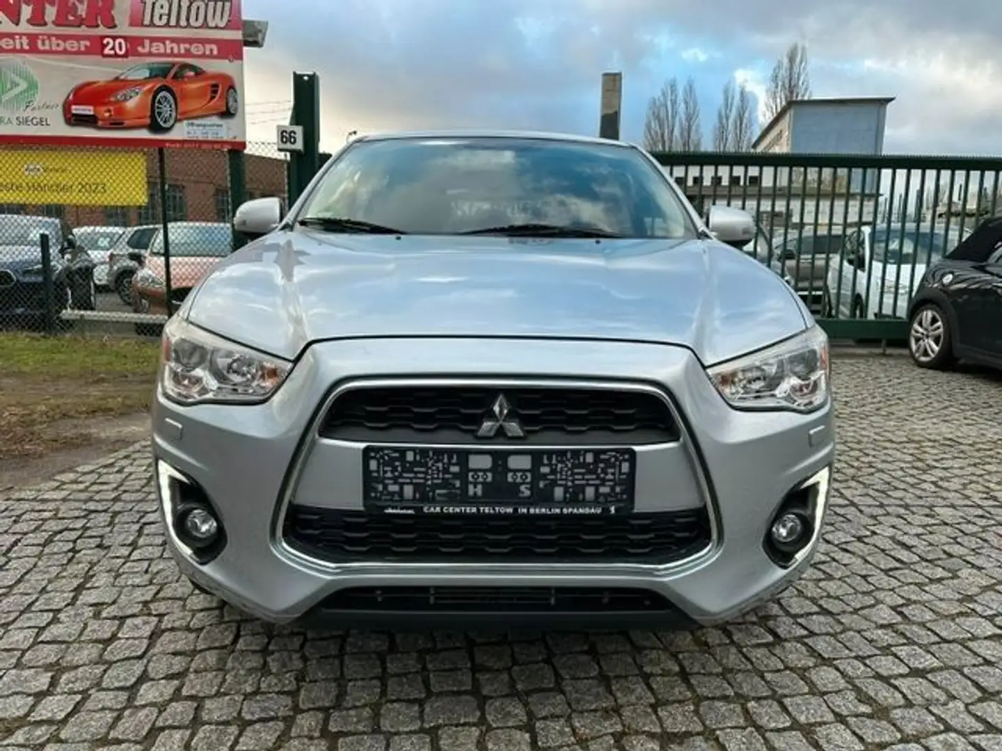 Mitsubishi ASX Diamant Edition+ 4WD Silber - 2