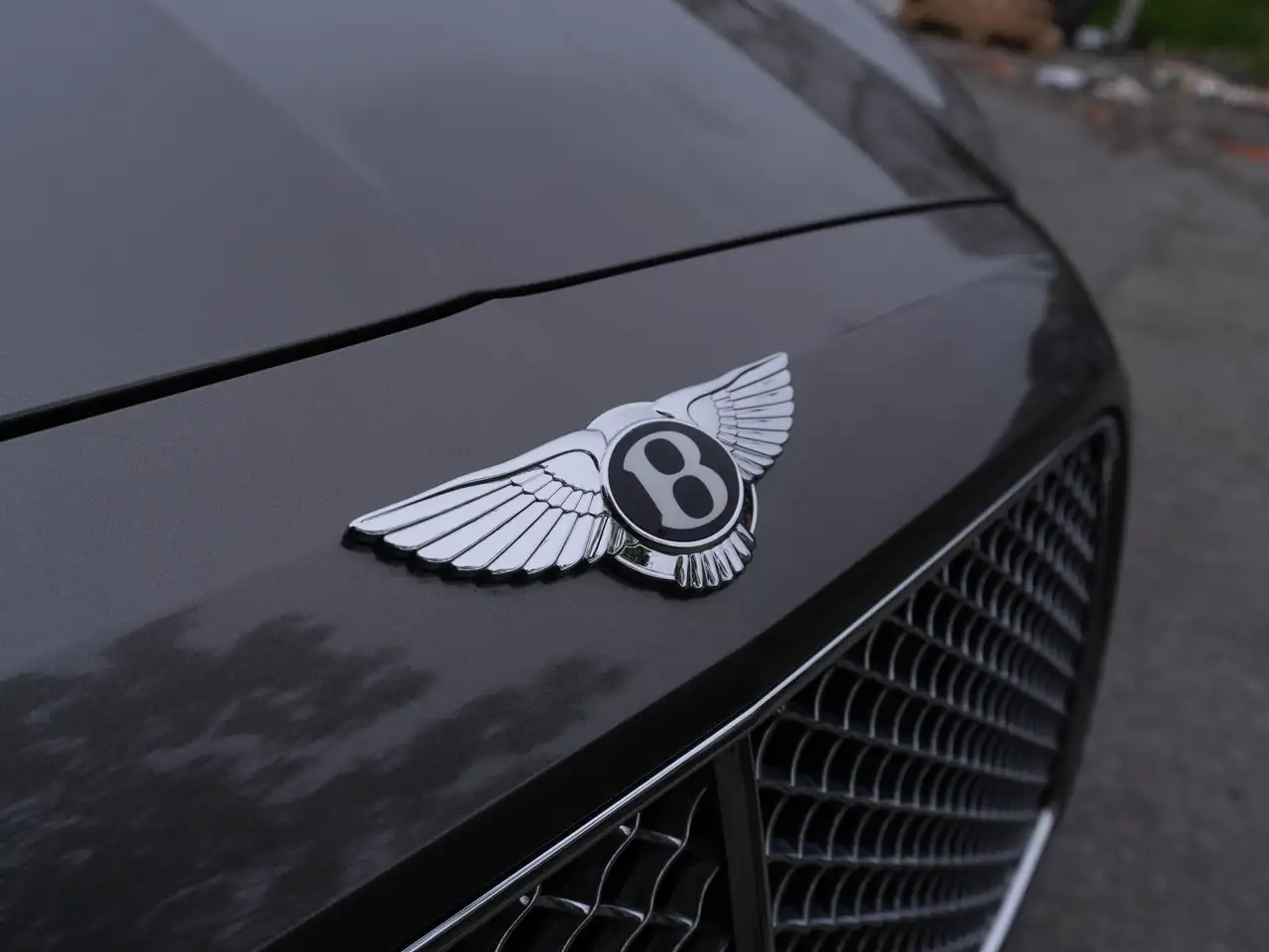 Bentley Flying Spur снимка Bentley Flying Spur