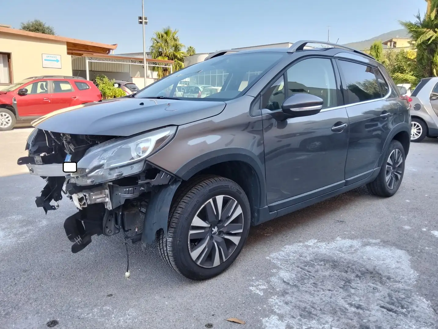 Peugeot 2008 2008 1.2 puretech Allure SINISTRATA Grigio - 1