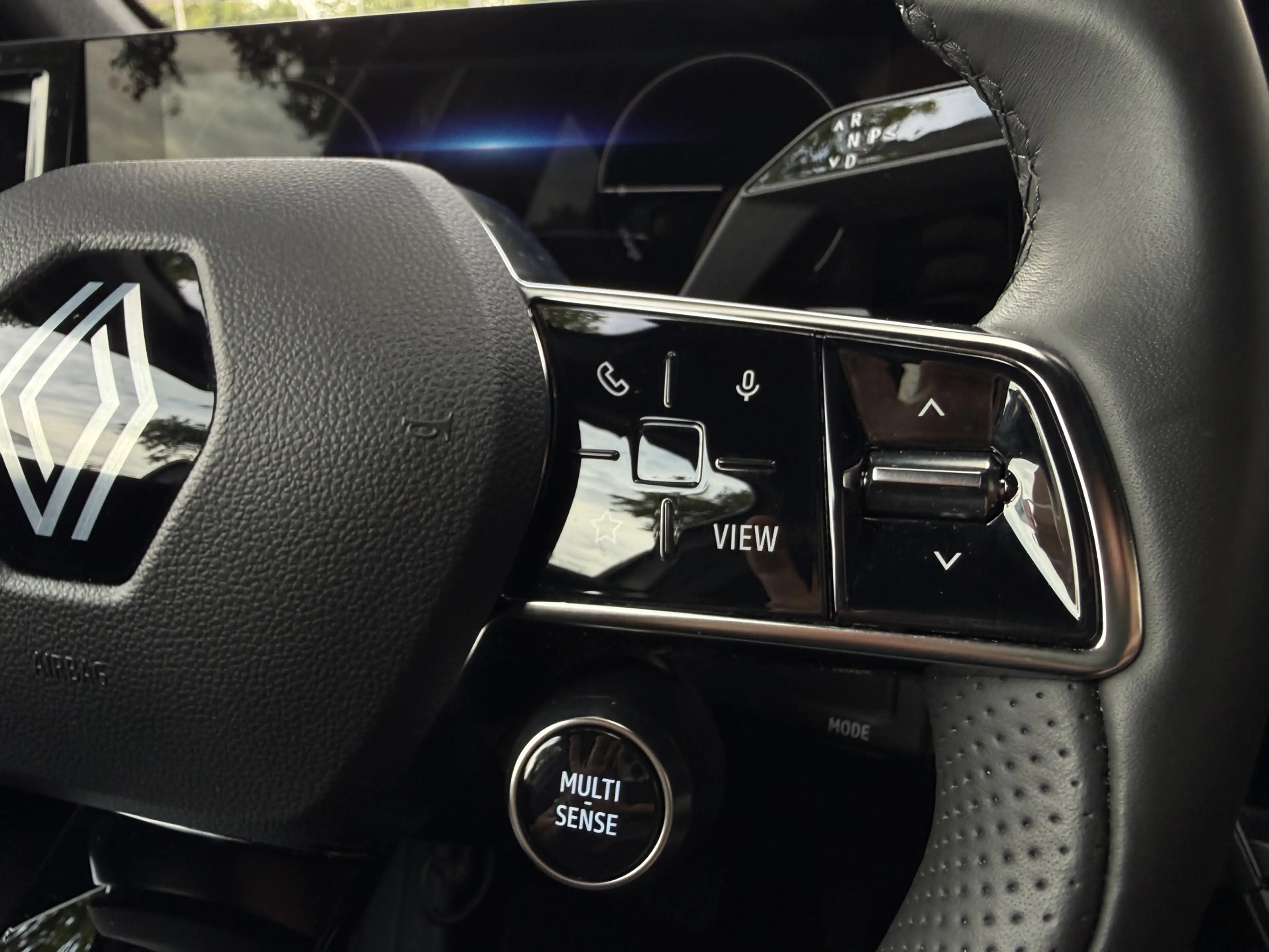 Renault Austral 1.2 E-Tech full hybrid 200 techno | applecarplay/a — photo 18