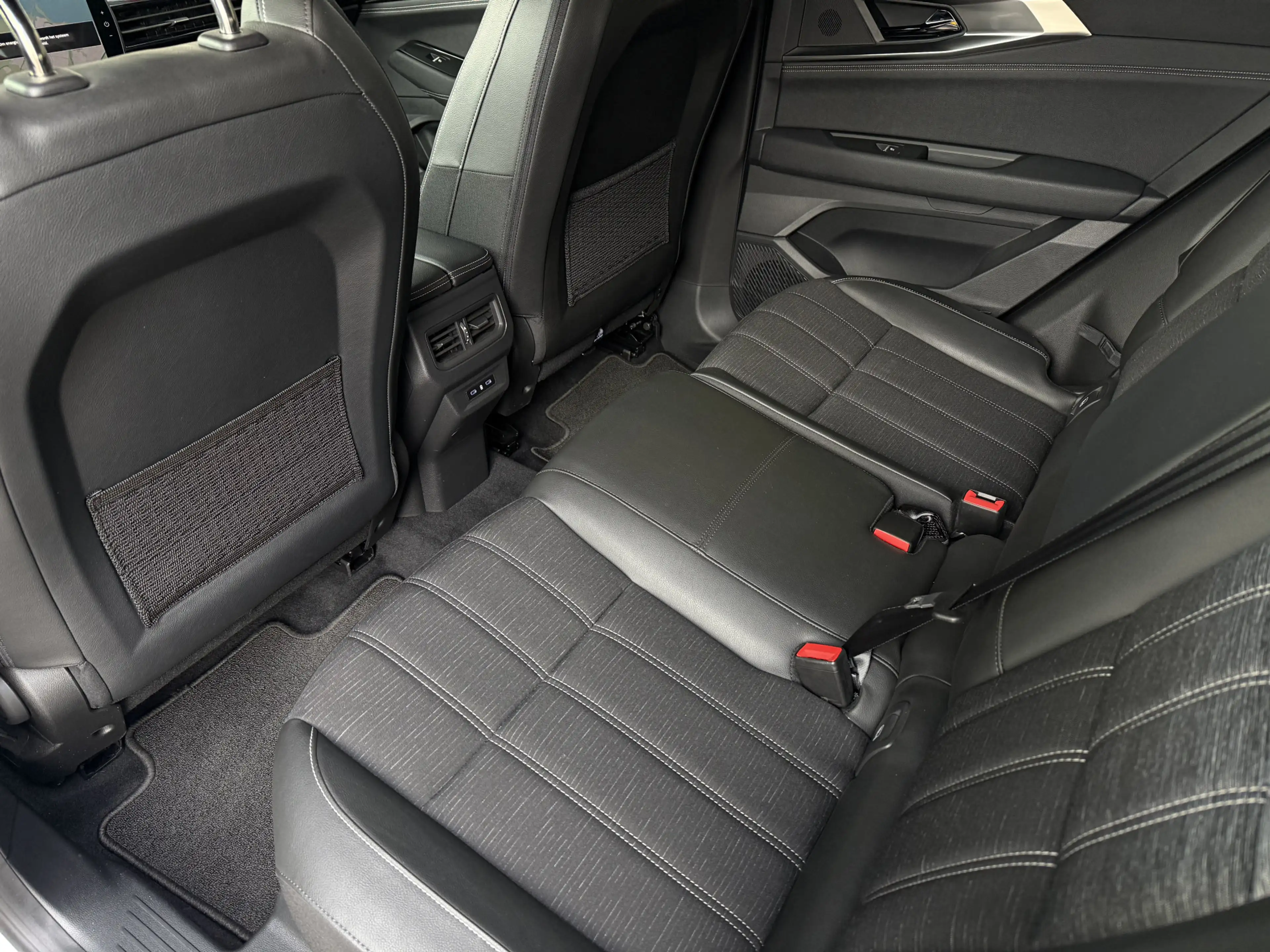 Renault Austral 1.2 E-Tech full hybrid 200 techno | applecarplay/a — photo 14