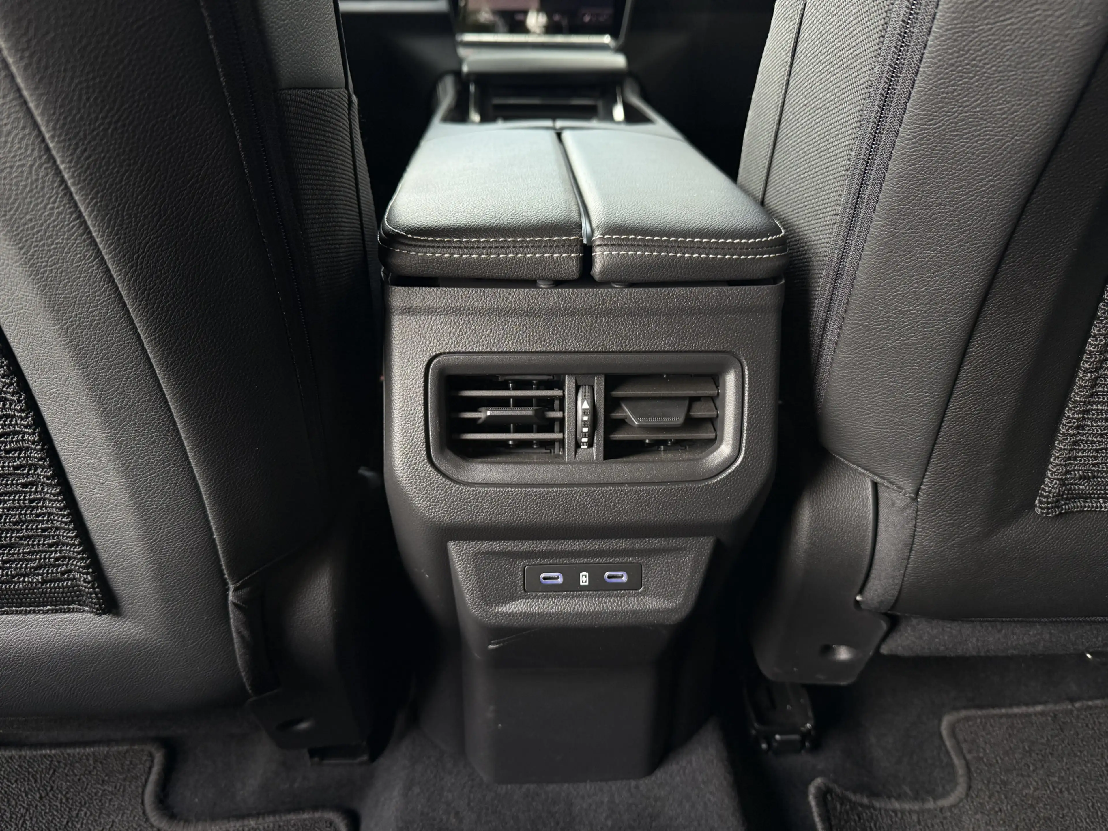 Renault Austral 1.2 E-Tech full hybrid 200 techno | applecarplay/a — photo 36