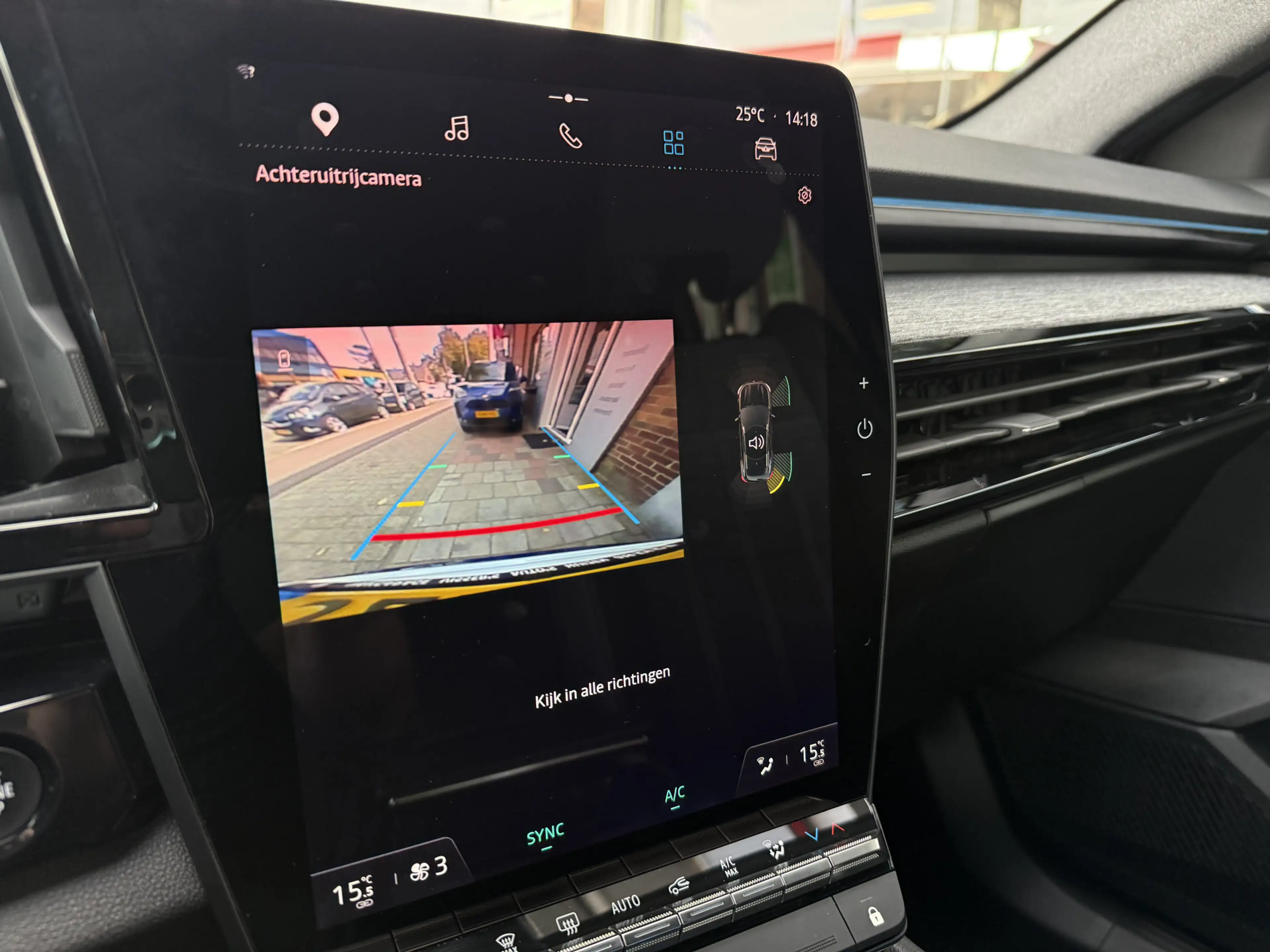 Renault Austral 1.2 E-Tech full hybrid 200 techno | applecarplay/a — photo 24