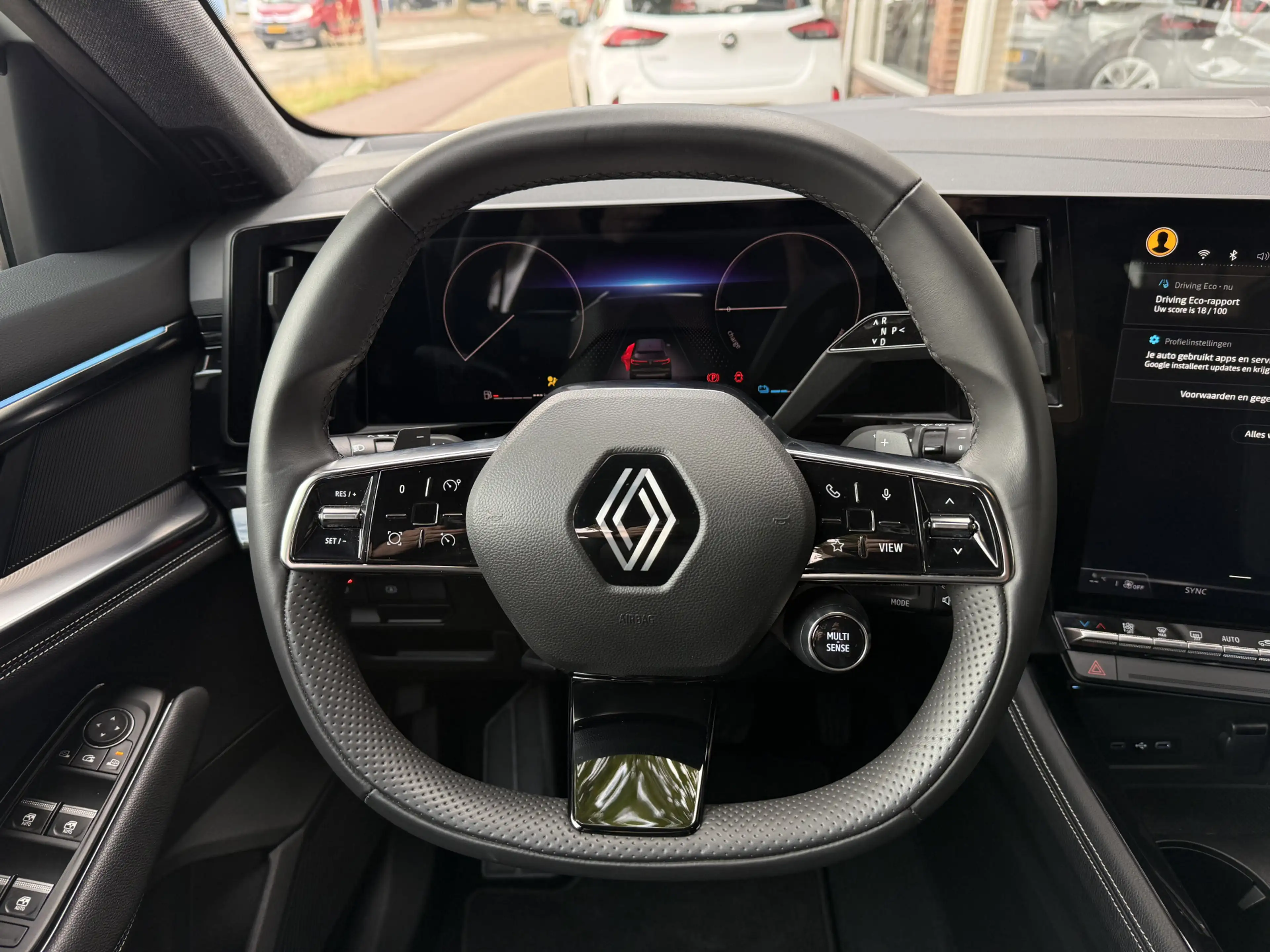Renault Austral 1.2 E-Tech full hybrid 200 techno | applecarplay/a — photo 16