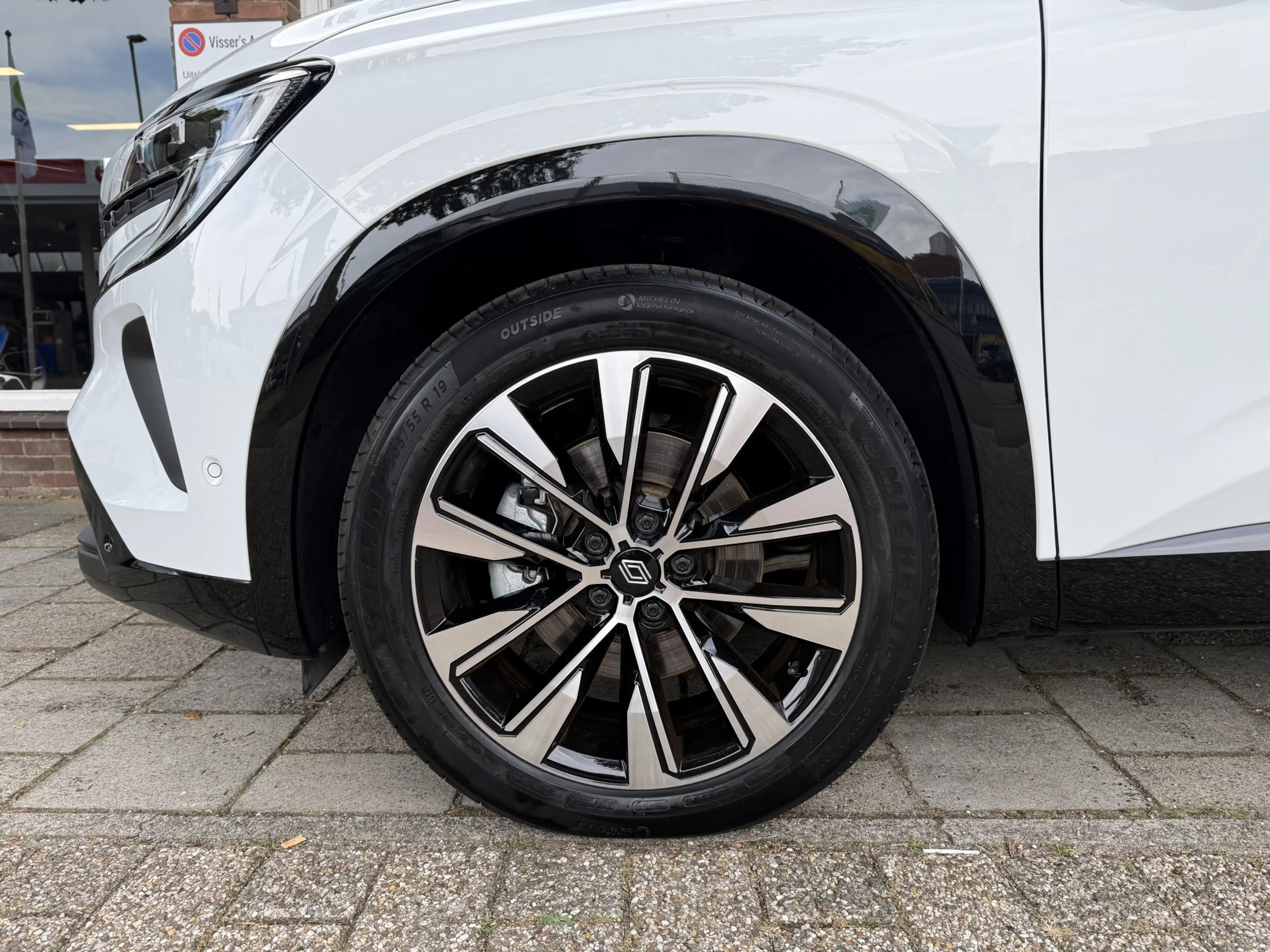 Renault Austral 1.2 E-Tech full hybrid 200 techno | applecarplay/a — photo 38