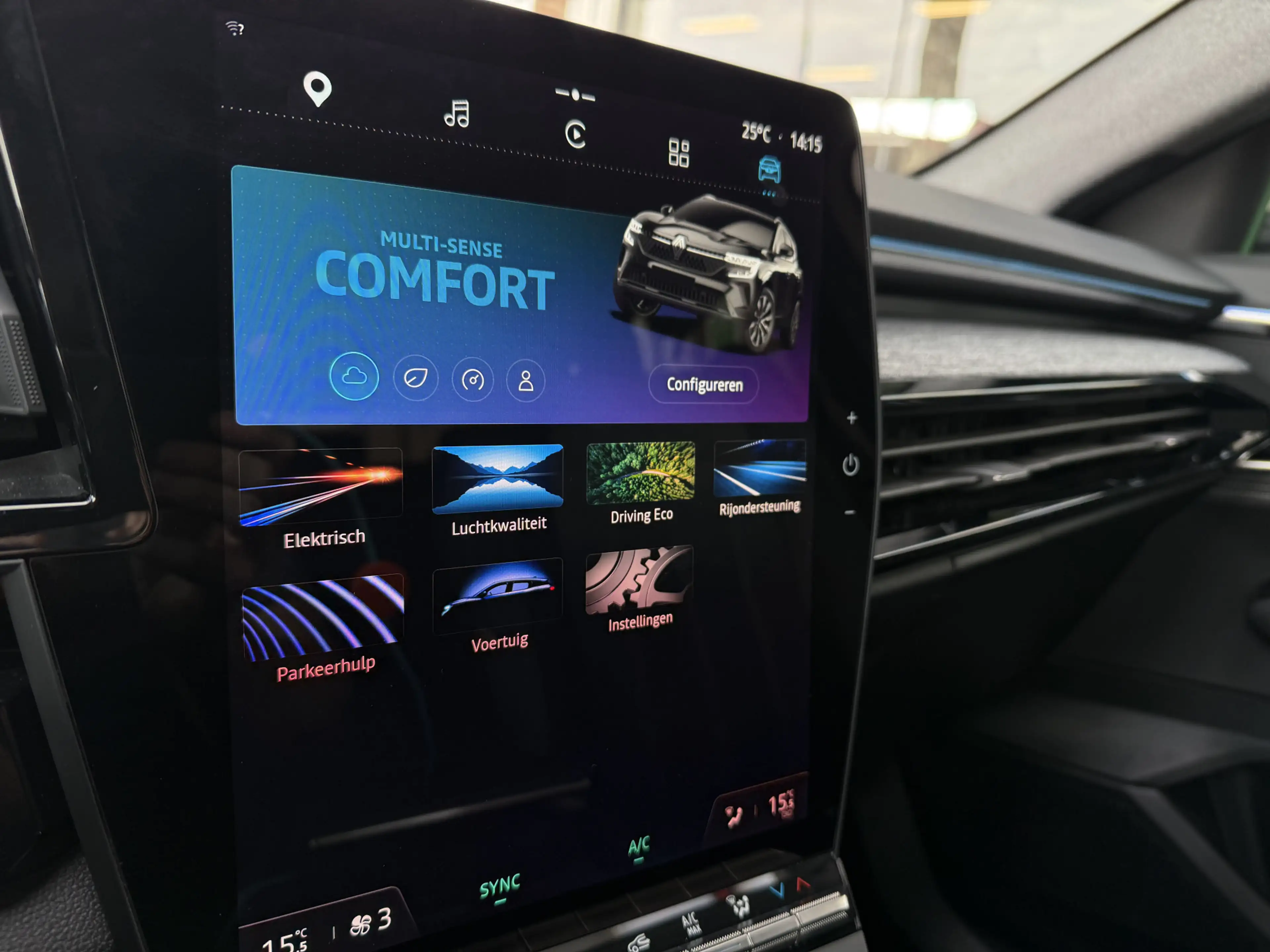 Renault Austral 1.2 E-Tech full hybrid 200 techno | applecarplay/a — photo 23