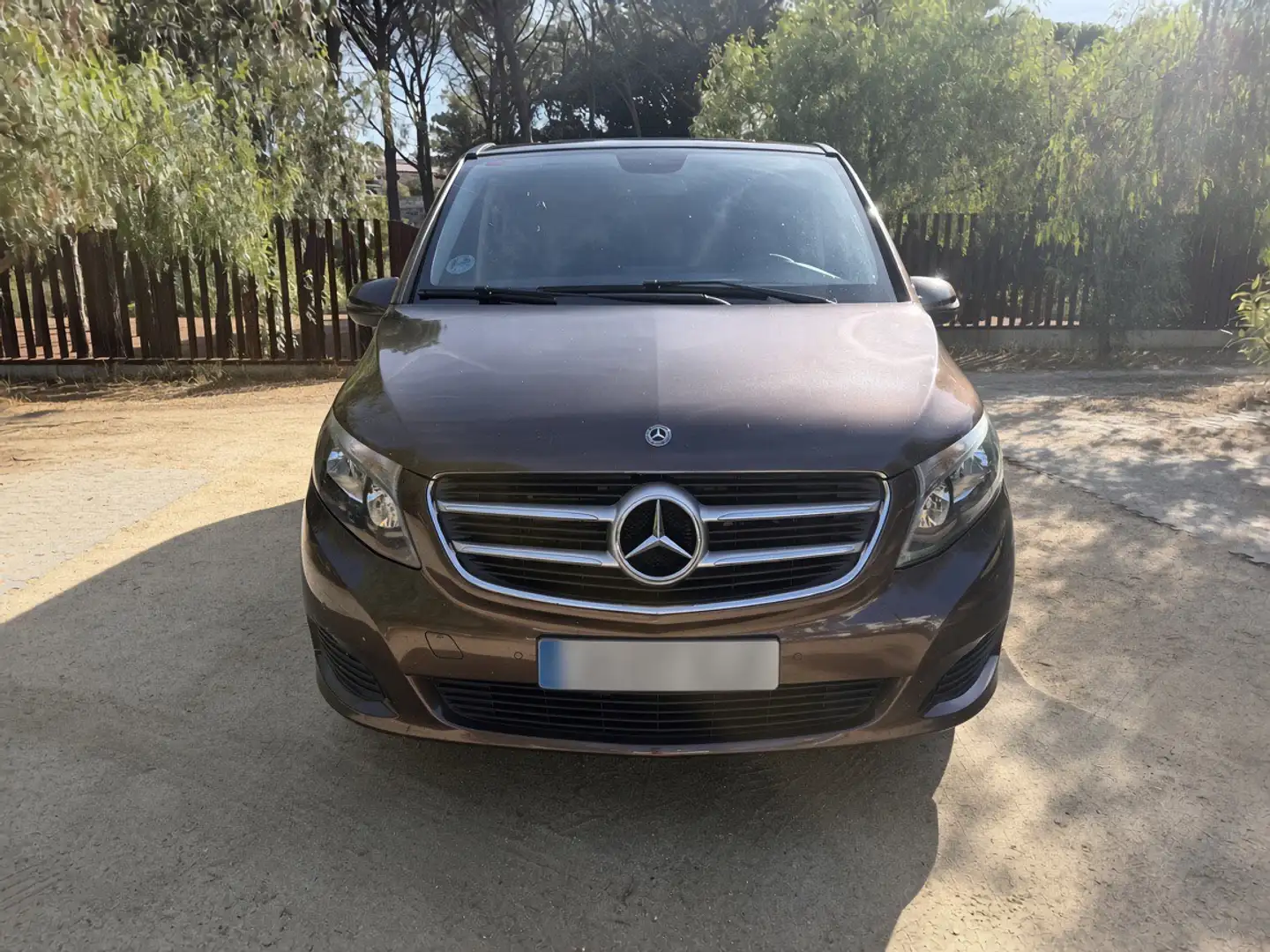 Mercedes-Benz V 220 V 220d Largo Avantgarde 7G Tronic Avantgarde Marrón - 2