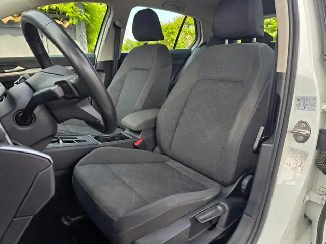 Volkswagen Golf view 7