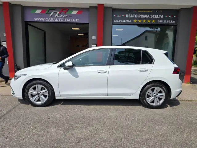 Volkswagen Golf view 2