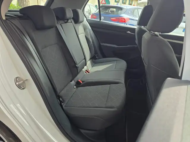 Volkswagen Golf view 12
