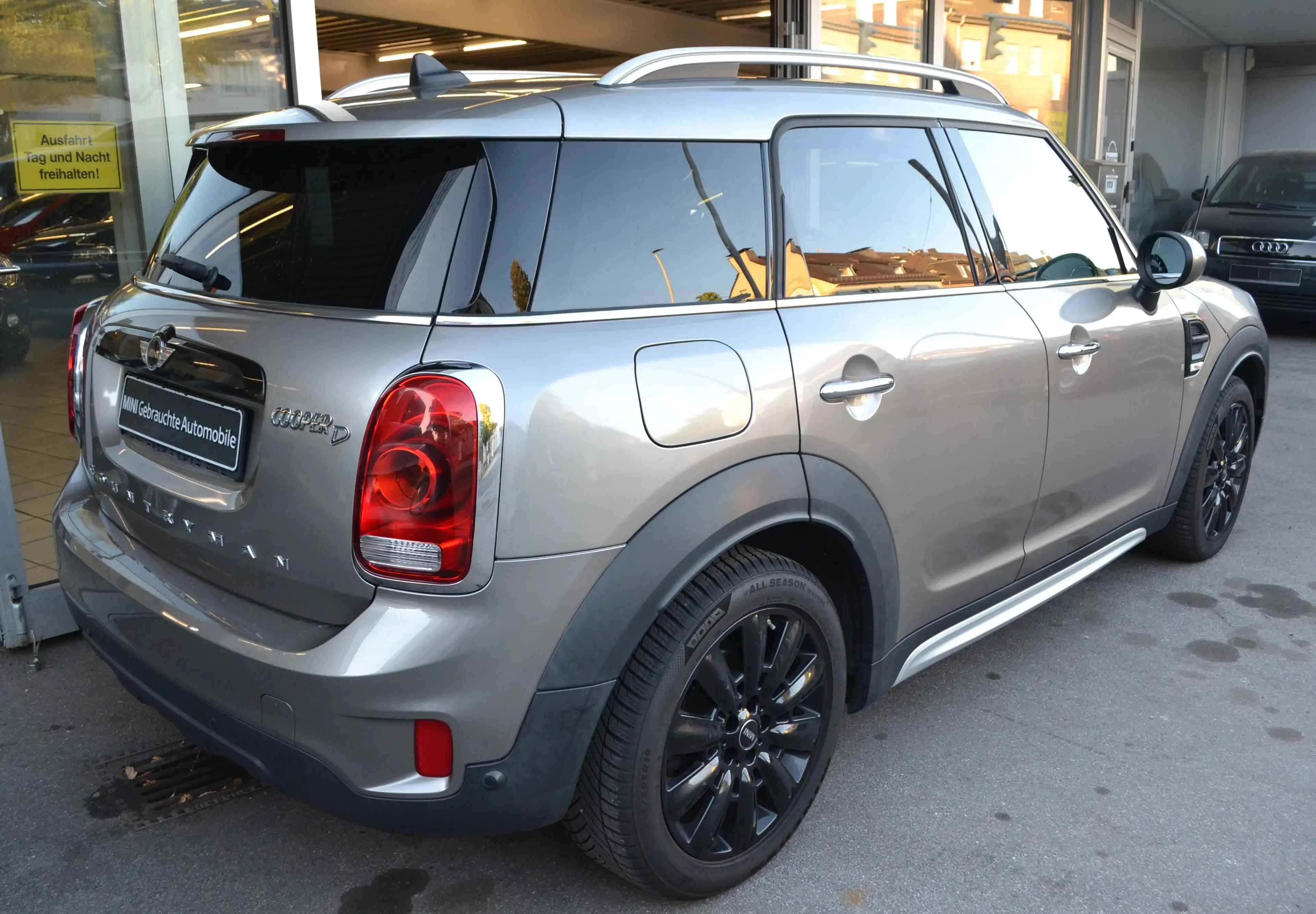 MINI Cooper D Countryman COOPER 2.0 D COUNTRYMAN *AUTOMATIK* Co²-120g*LED*NAVIGATION*LEDER* — photo 6