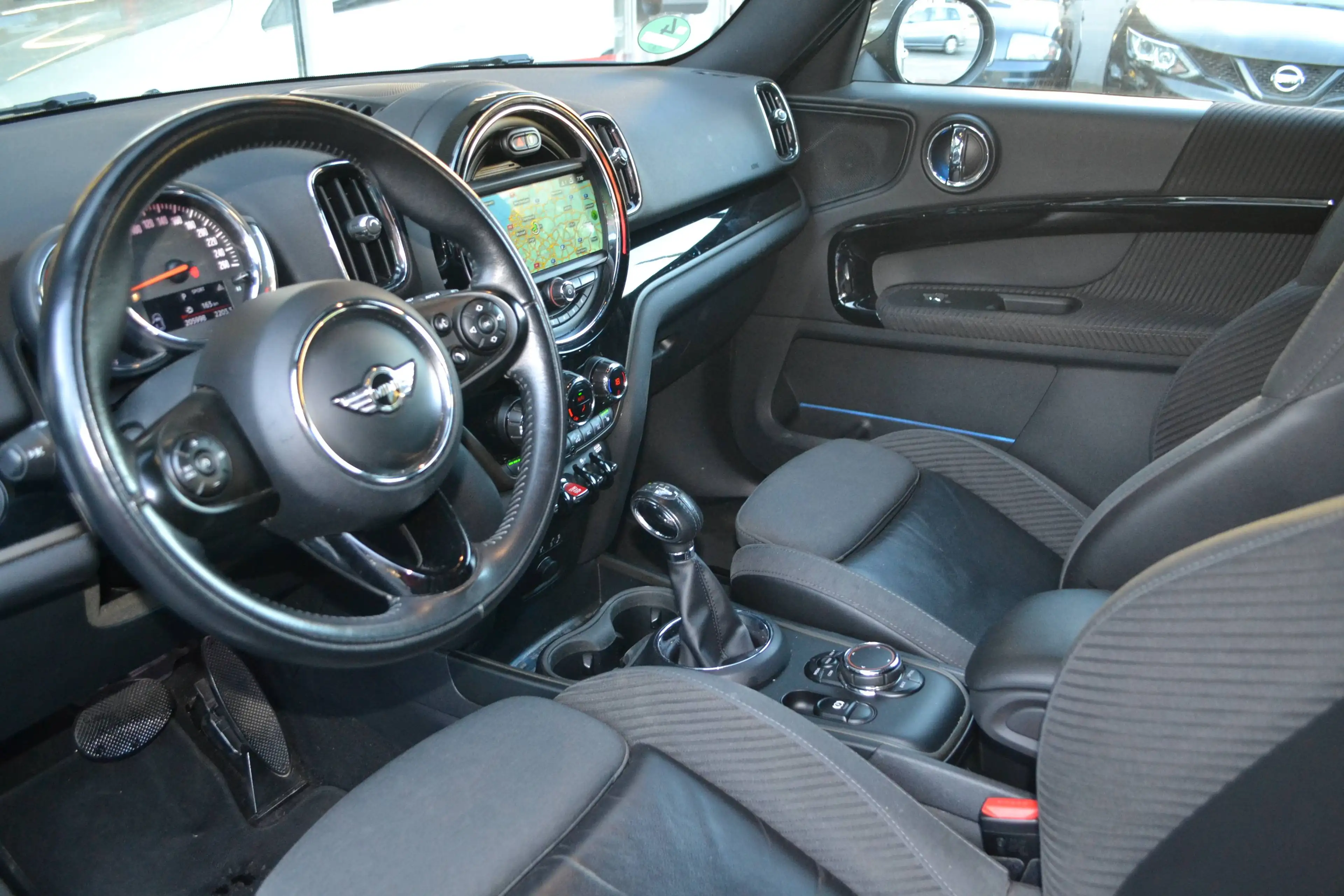 MINI Cooper D Countryman COOPER 2.0 D COUNTRYMAN *AUTOMATIK* Co²-120g*LED*NAVIGATION*LEDER* — photo 9