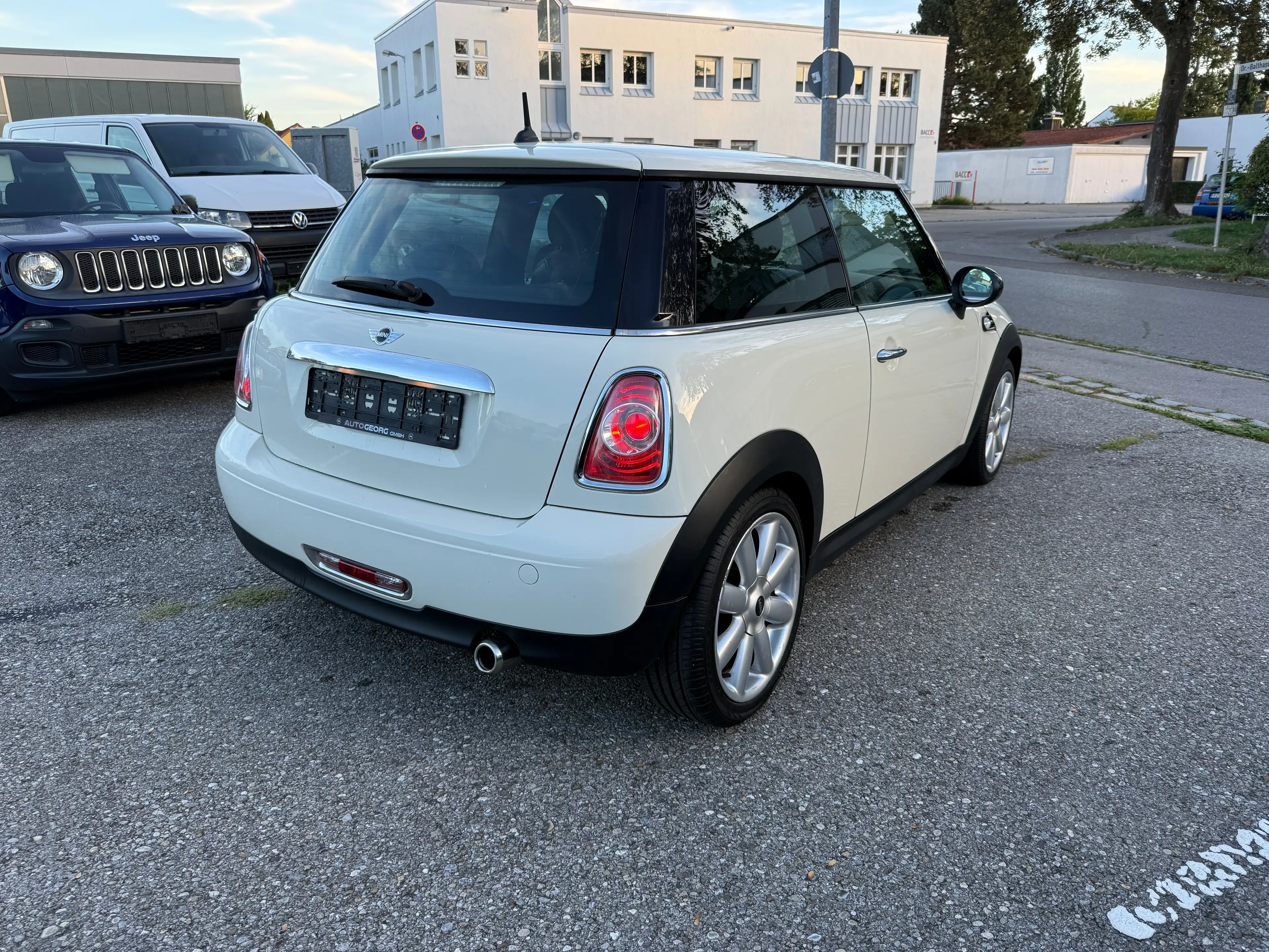 MINI One One D BAKER STREET — photo 5