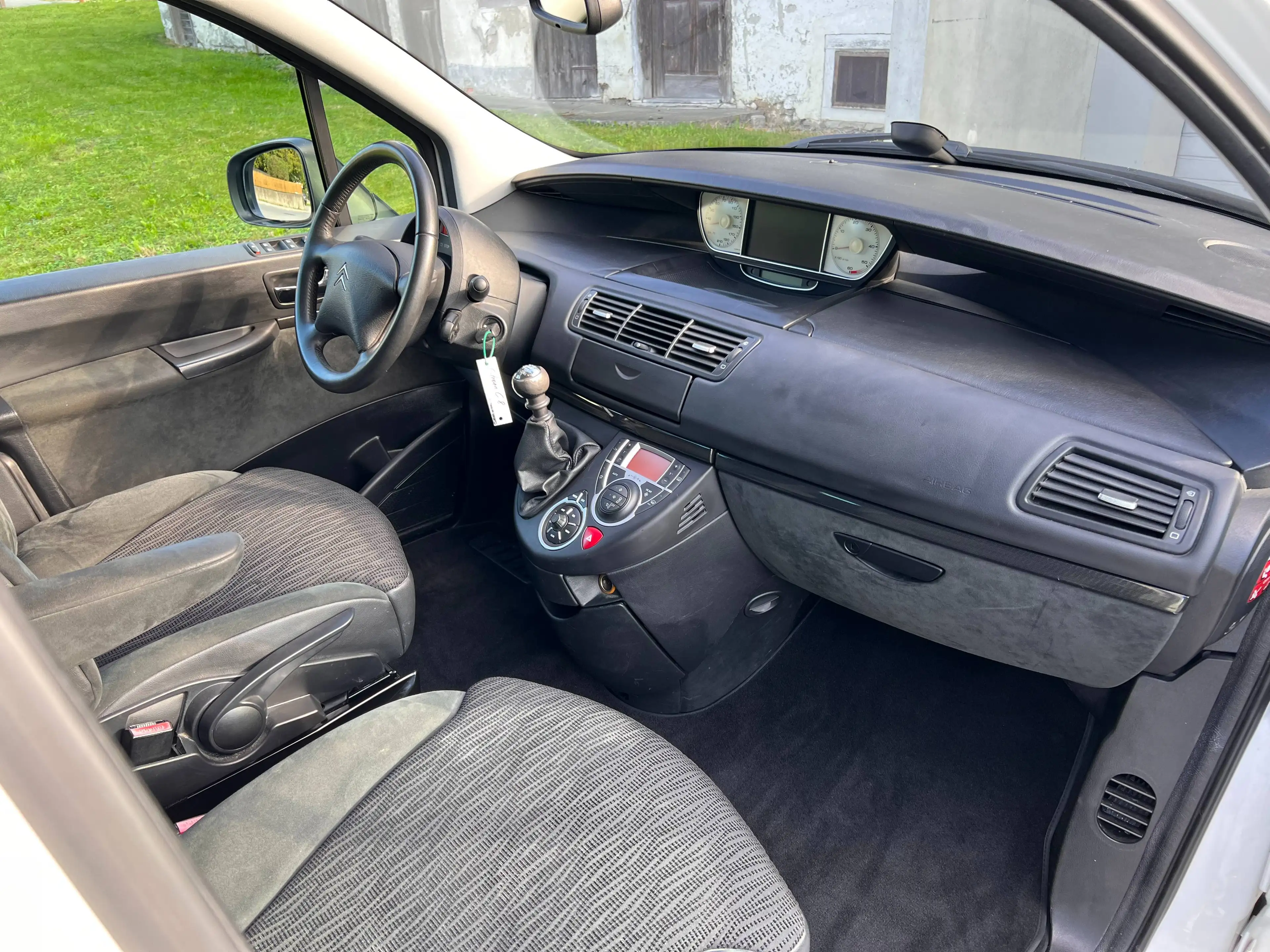 Citroen C8 2,0 HDI 135 Seduction — photo 11