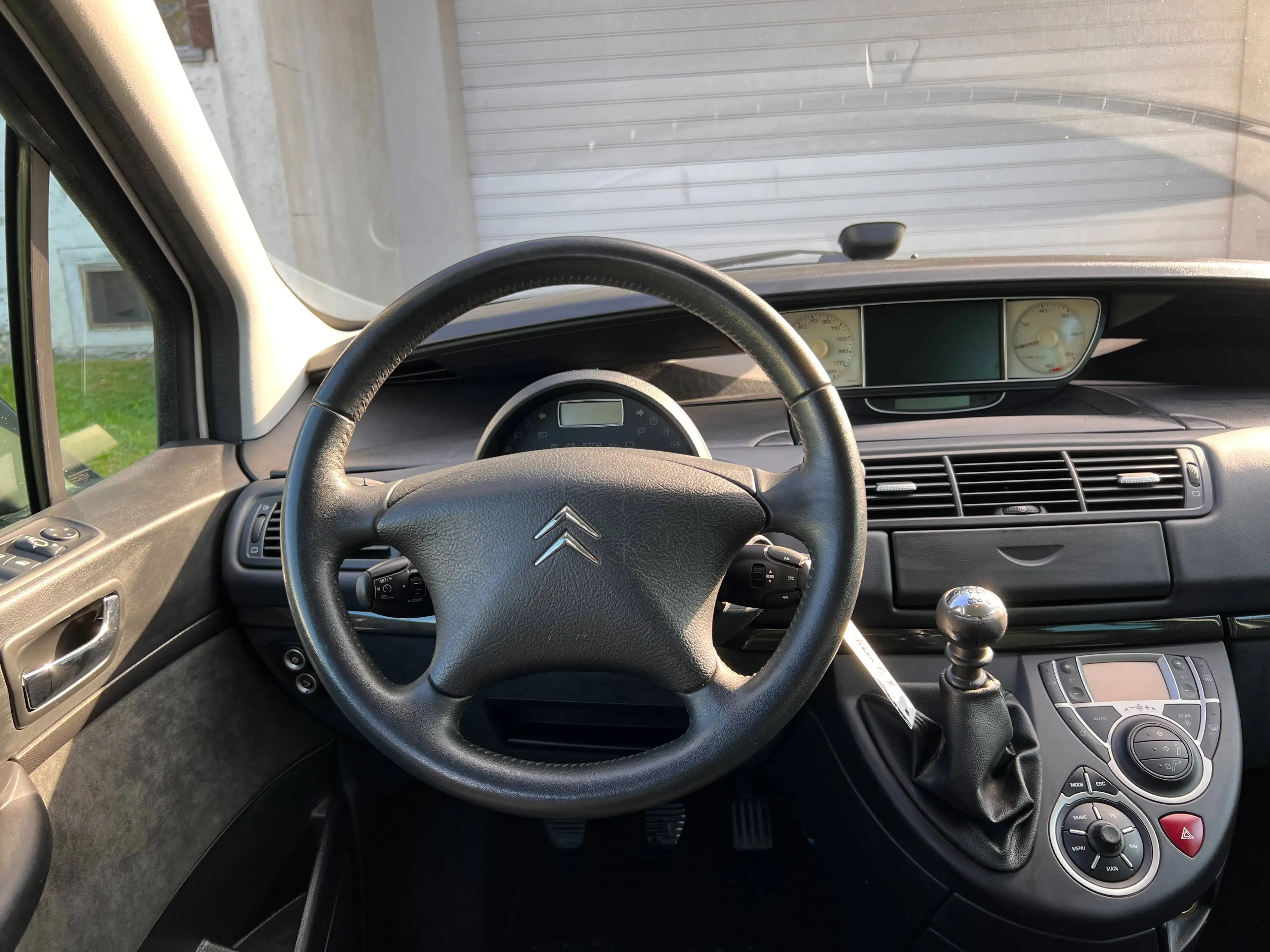 Citroen C8 2,0 HDI 135 Seduction — photo 13
