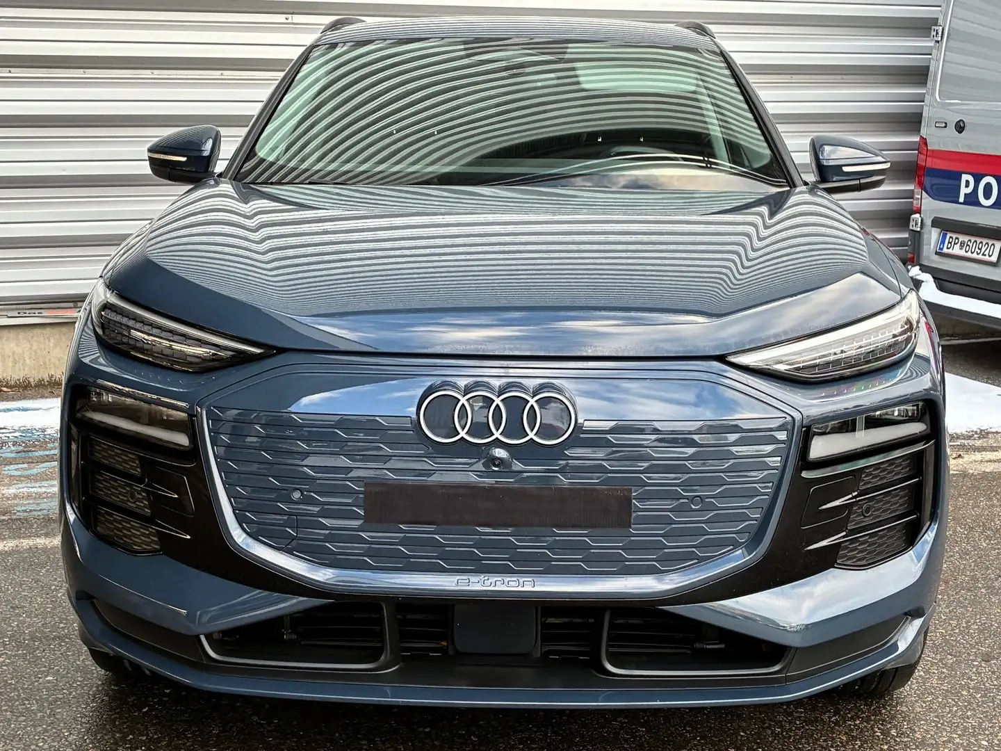 Audi Q6 e-tron e-tron quattro business Bleu - 2