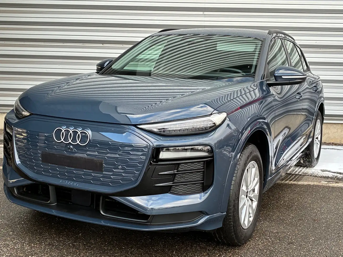 Audi Q6 e-tron e-tron quattro business Bleu - 1
