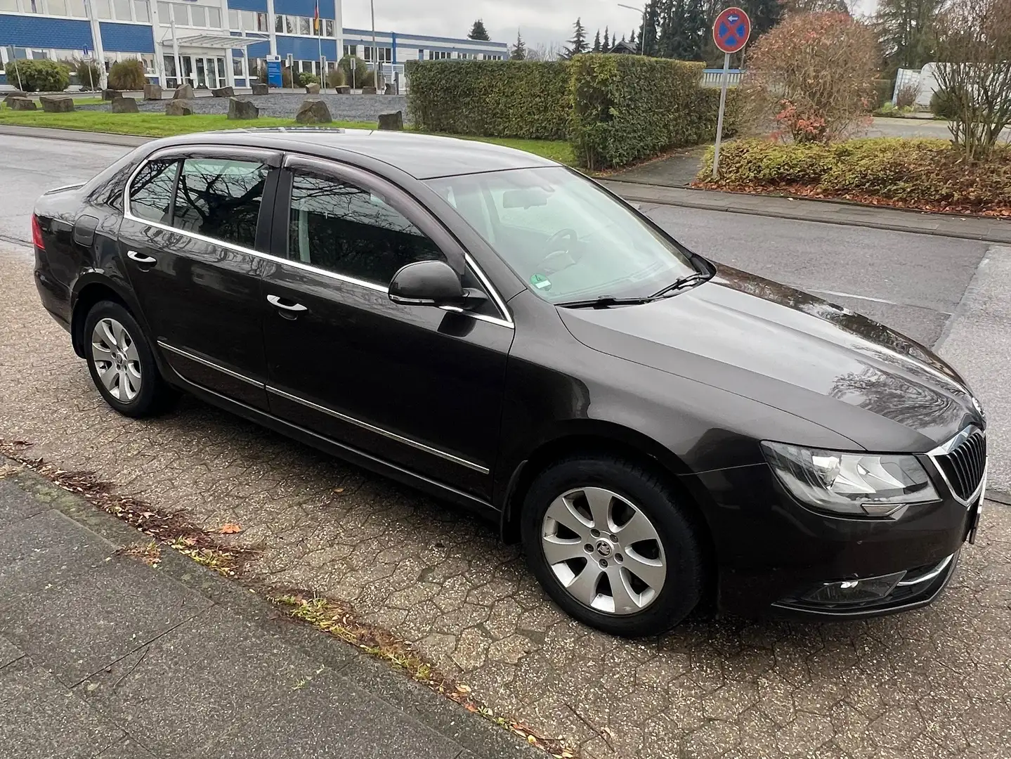 Skoda Superb Superb 1.8 TSI DSG Ambition - 1